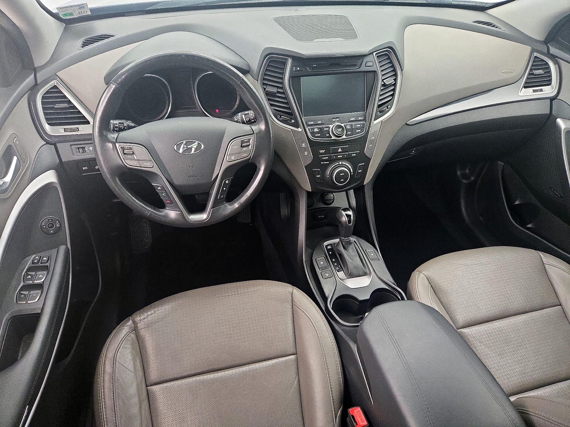 Thumbnail: 2016 Hyundai Santa Fe - 9