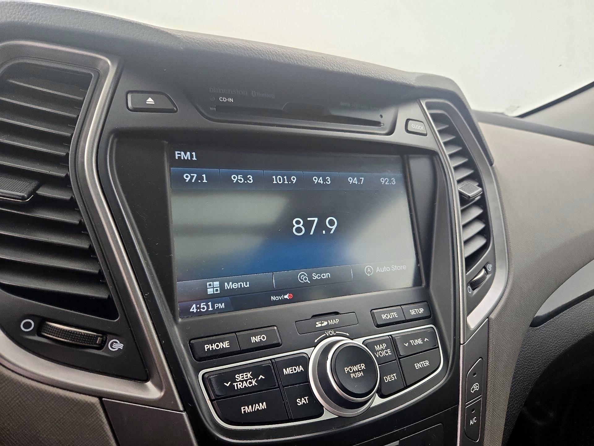 Thumbnail: 2016 Hyundai Santa Fe - 16
