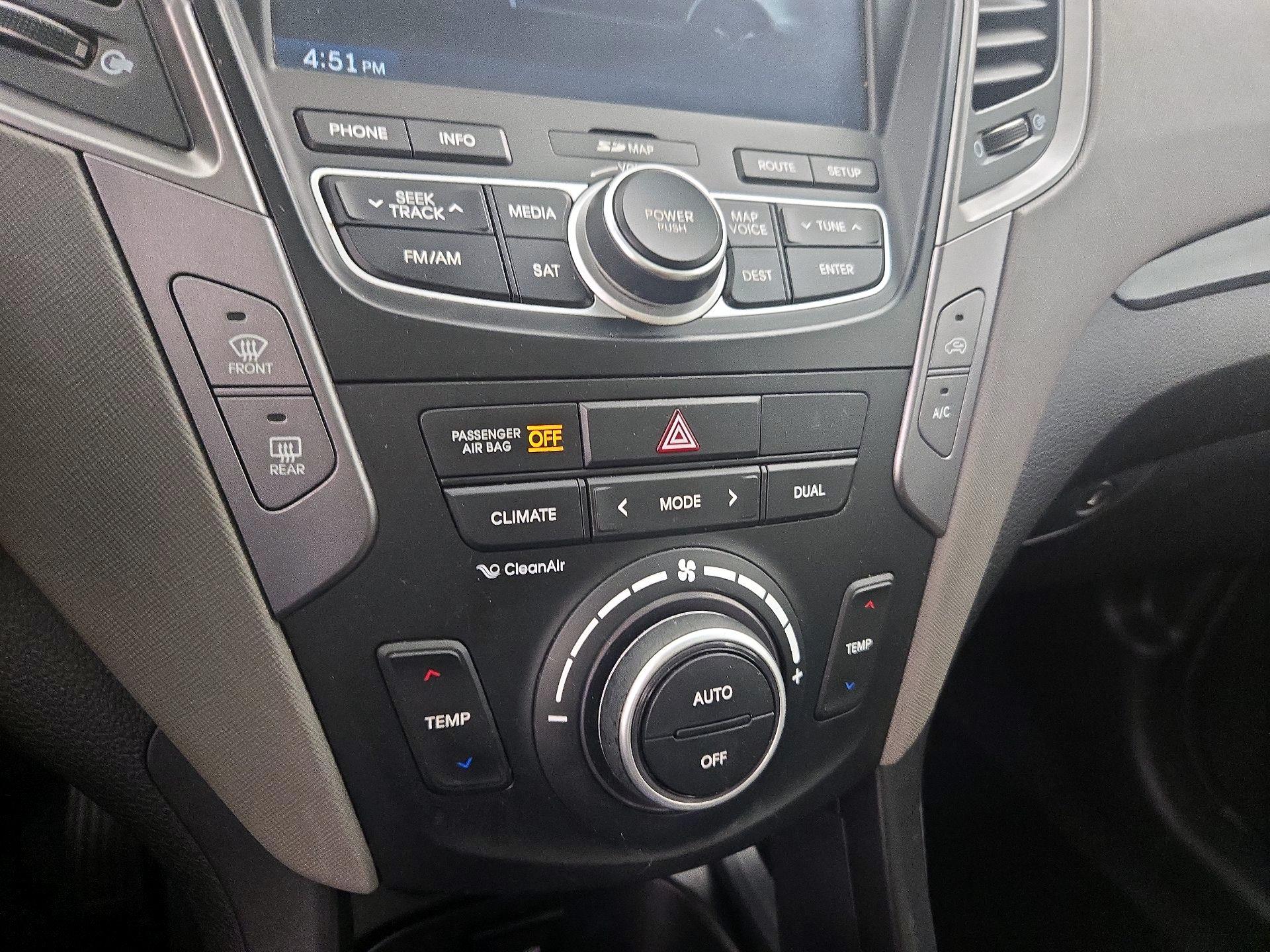 Thumbnail: 2016 Hyundai Santa Fe - 17
