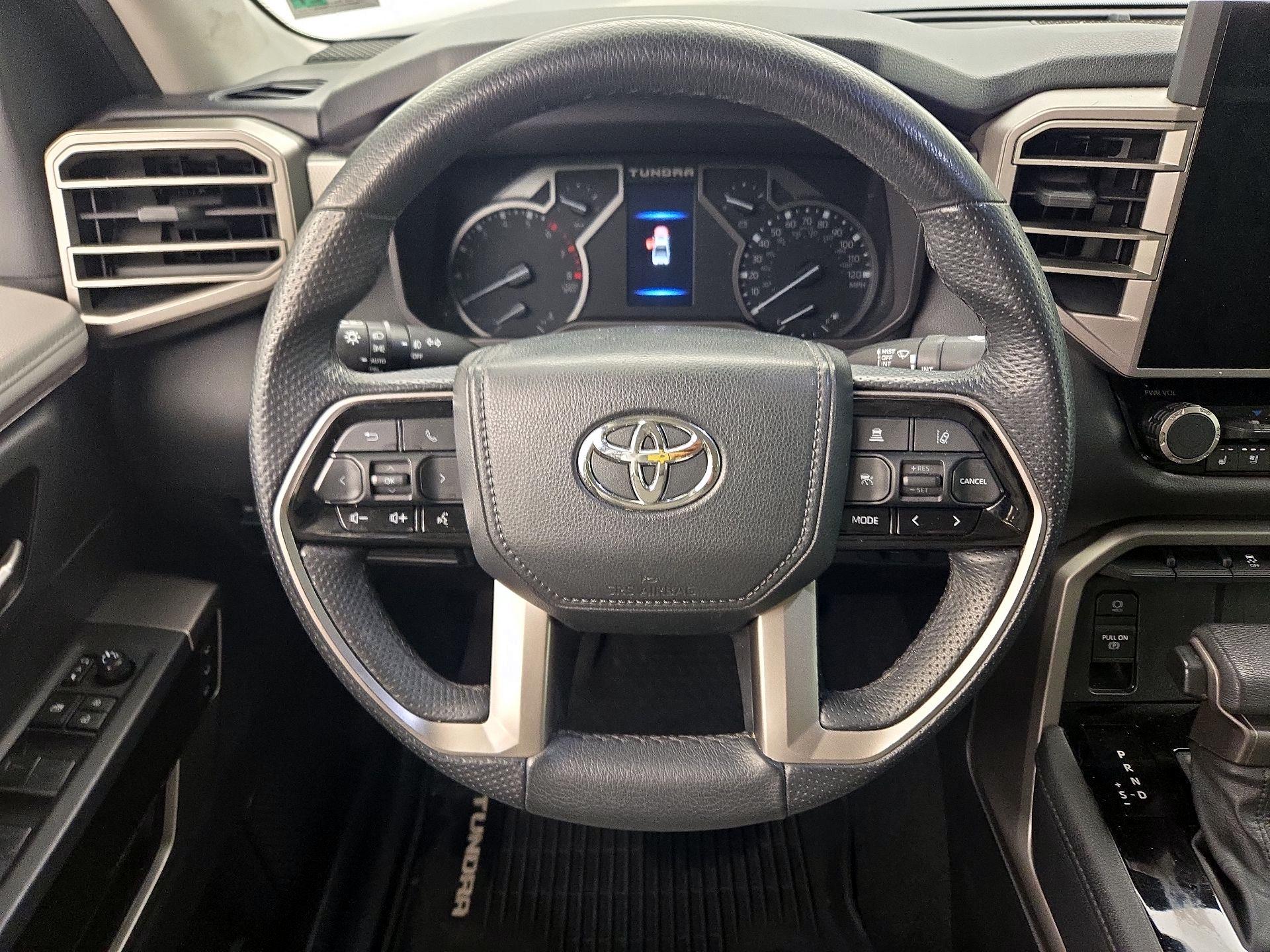 Thumbnail: 2022 Toyota Tundra - 10