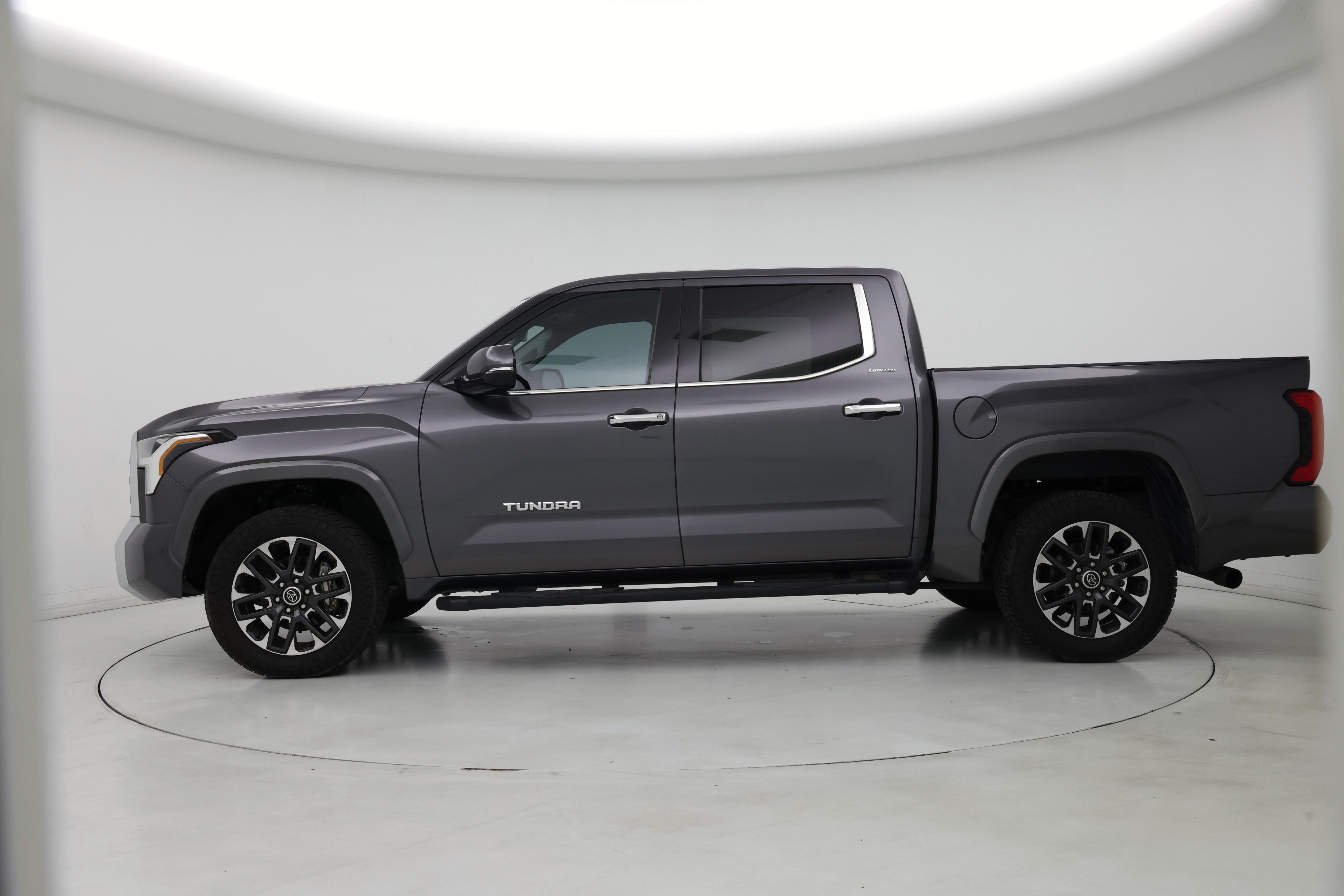 Thumbnail: 2022 Toyota Tundra - 3