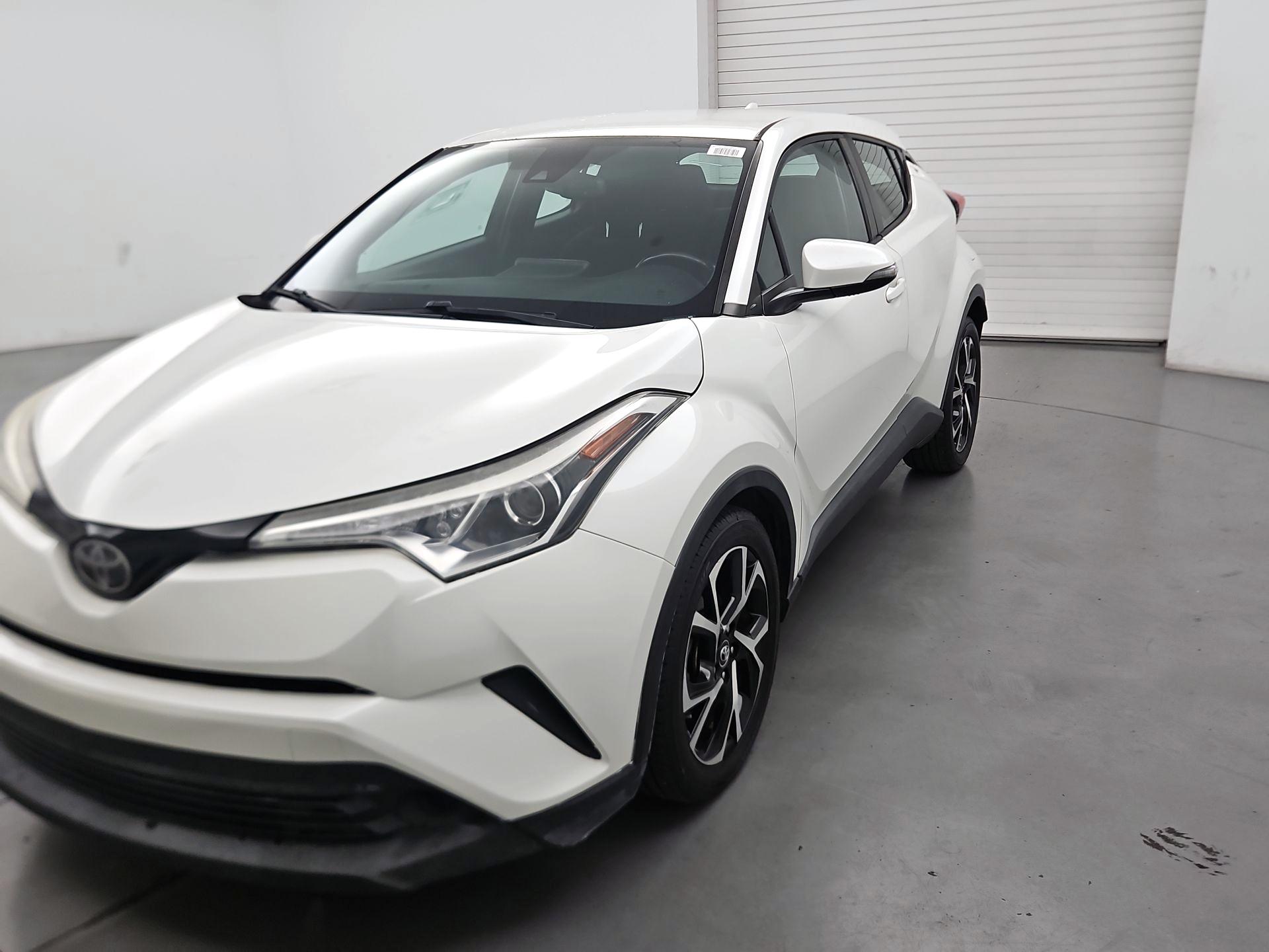 Thumbnail: 2018 Toyota C-HR - 3