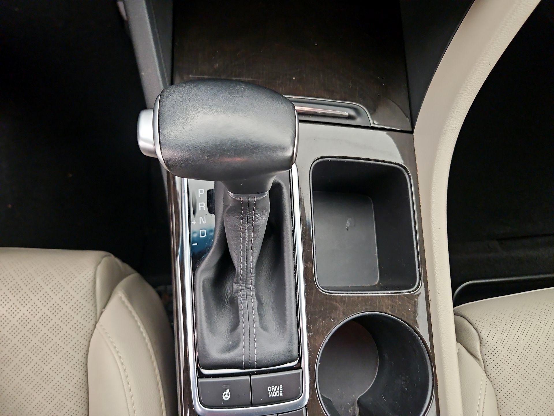 Thumbnail: 2016 Kia Optima - 15