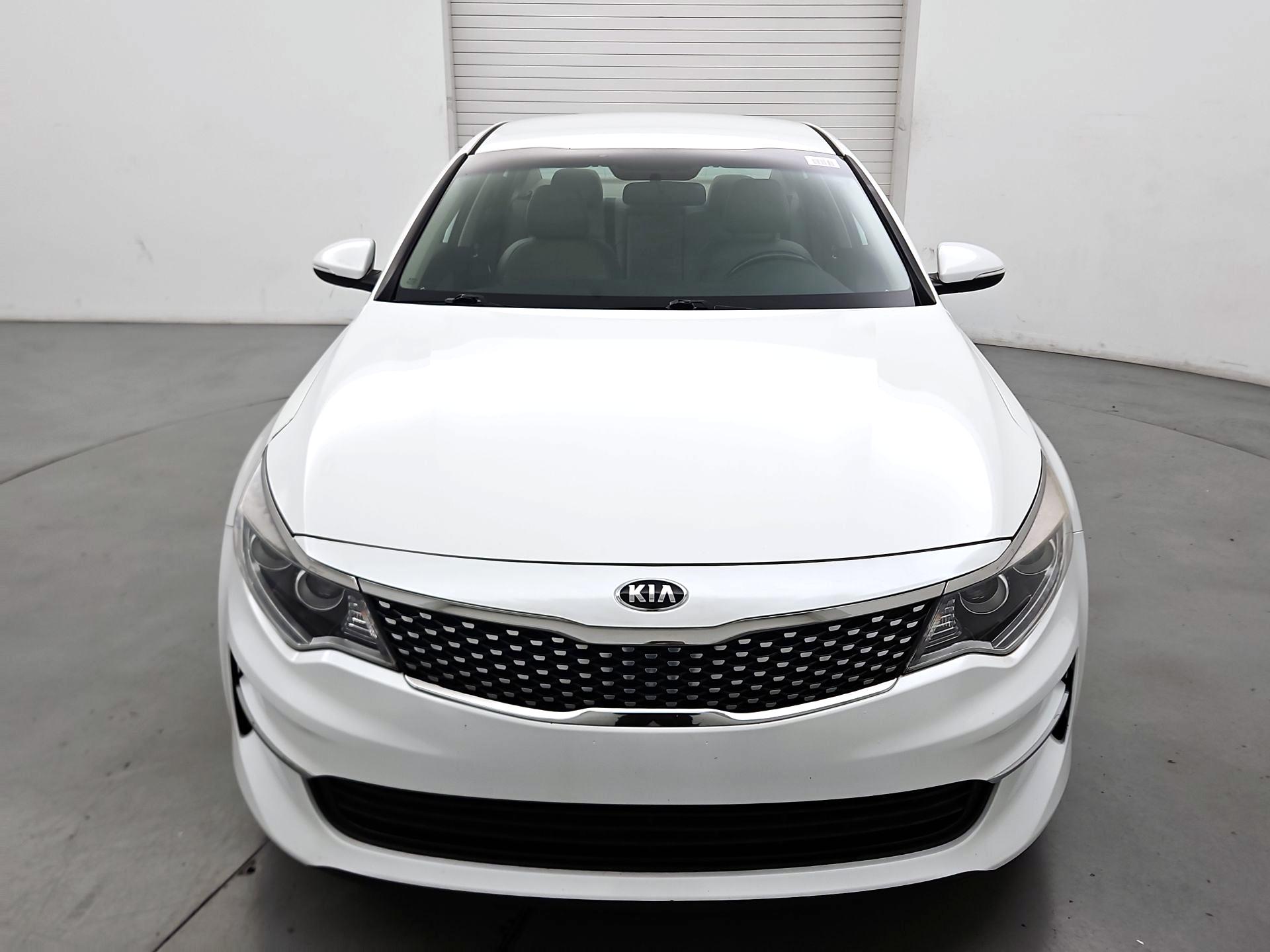 Thumbnail: 2016 Kia Optima - 2