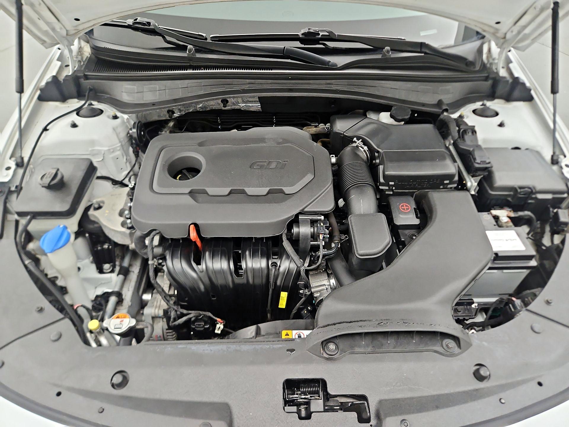 Thumbnail: 2016 Kia Optima - 19