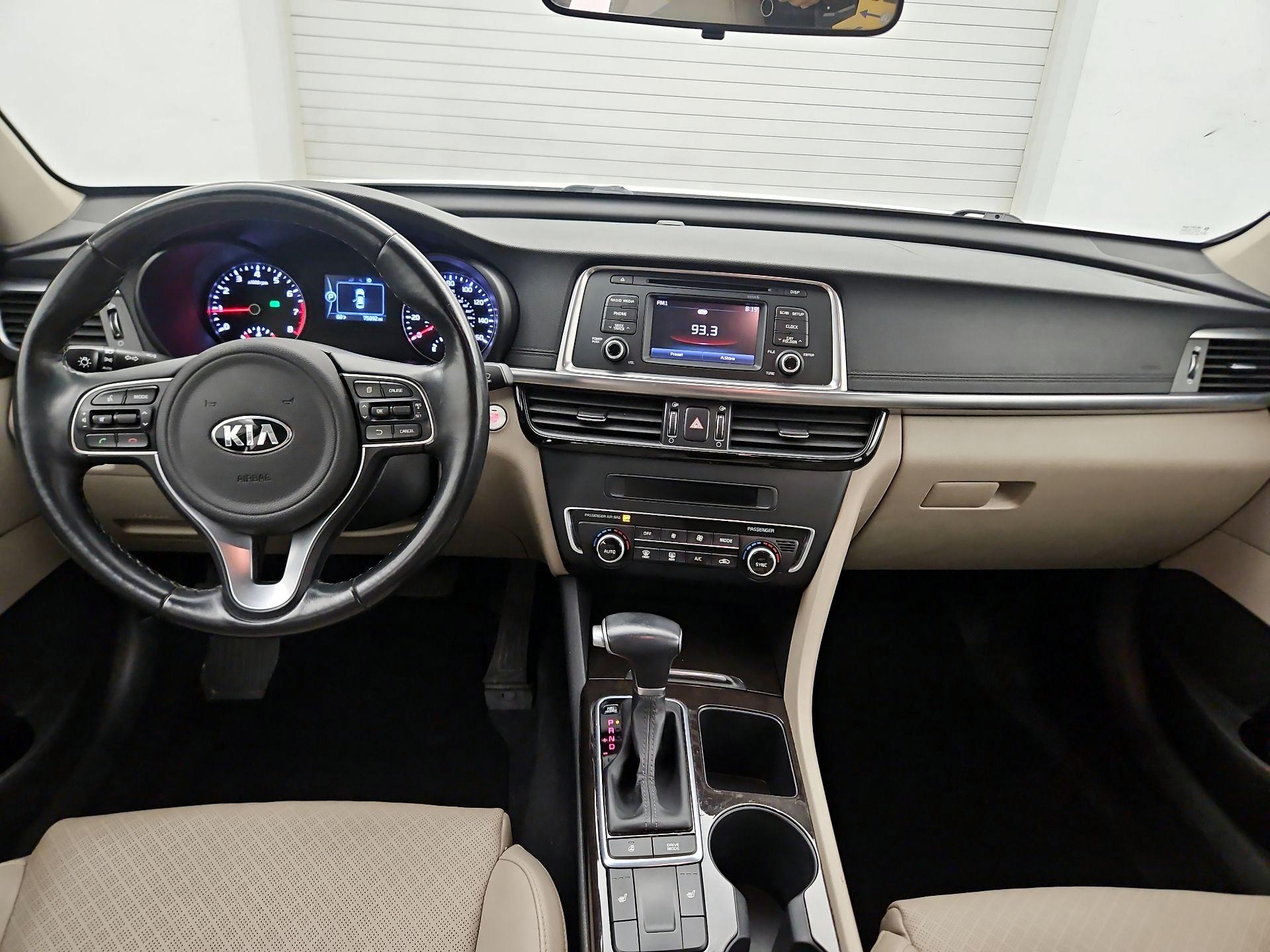 Thumbnail: 2016 Kia Optima - 8