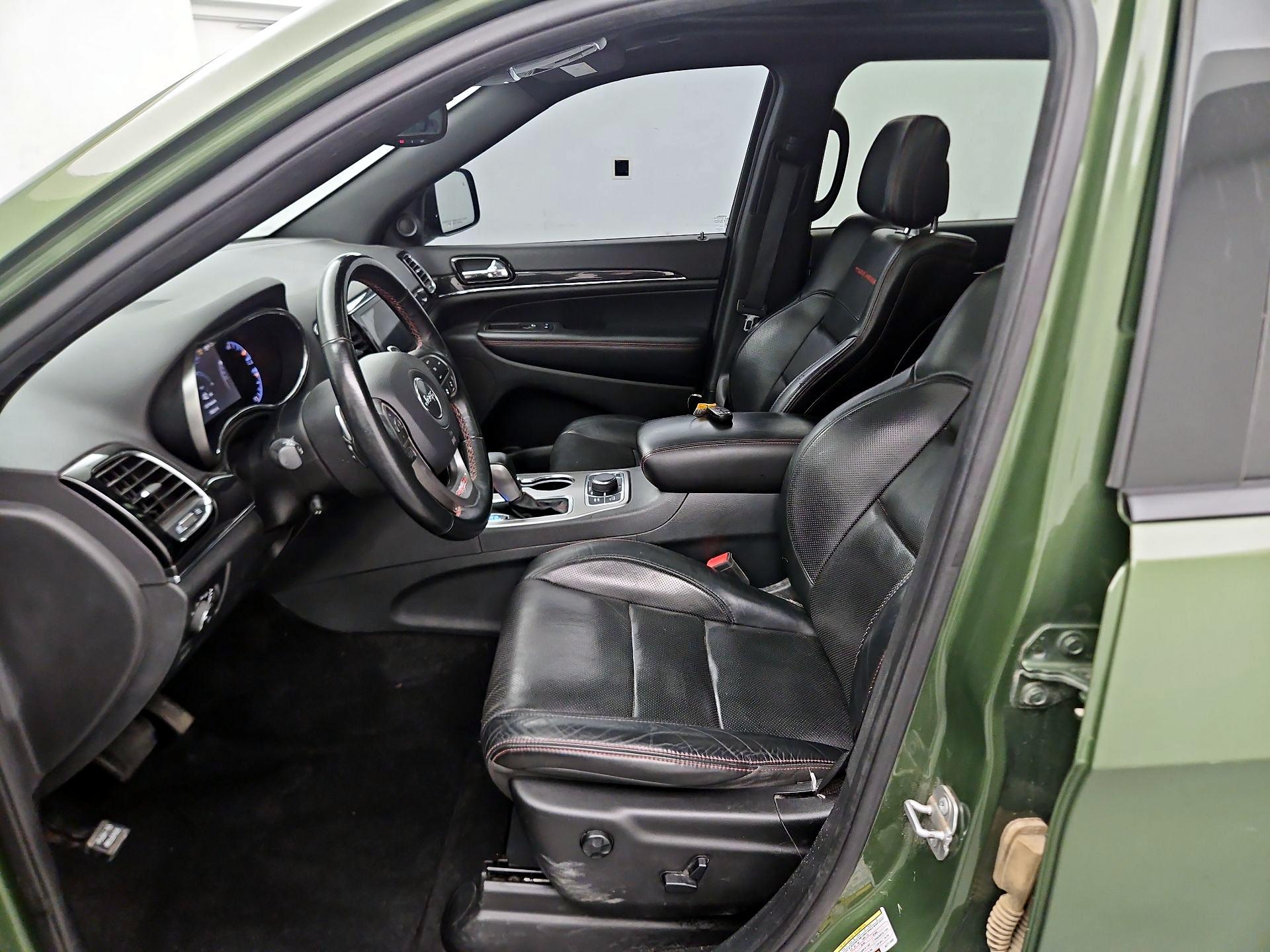 Thumbnail: 2019 Jeep Grand Cherokee - 11