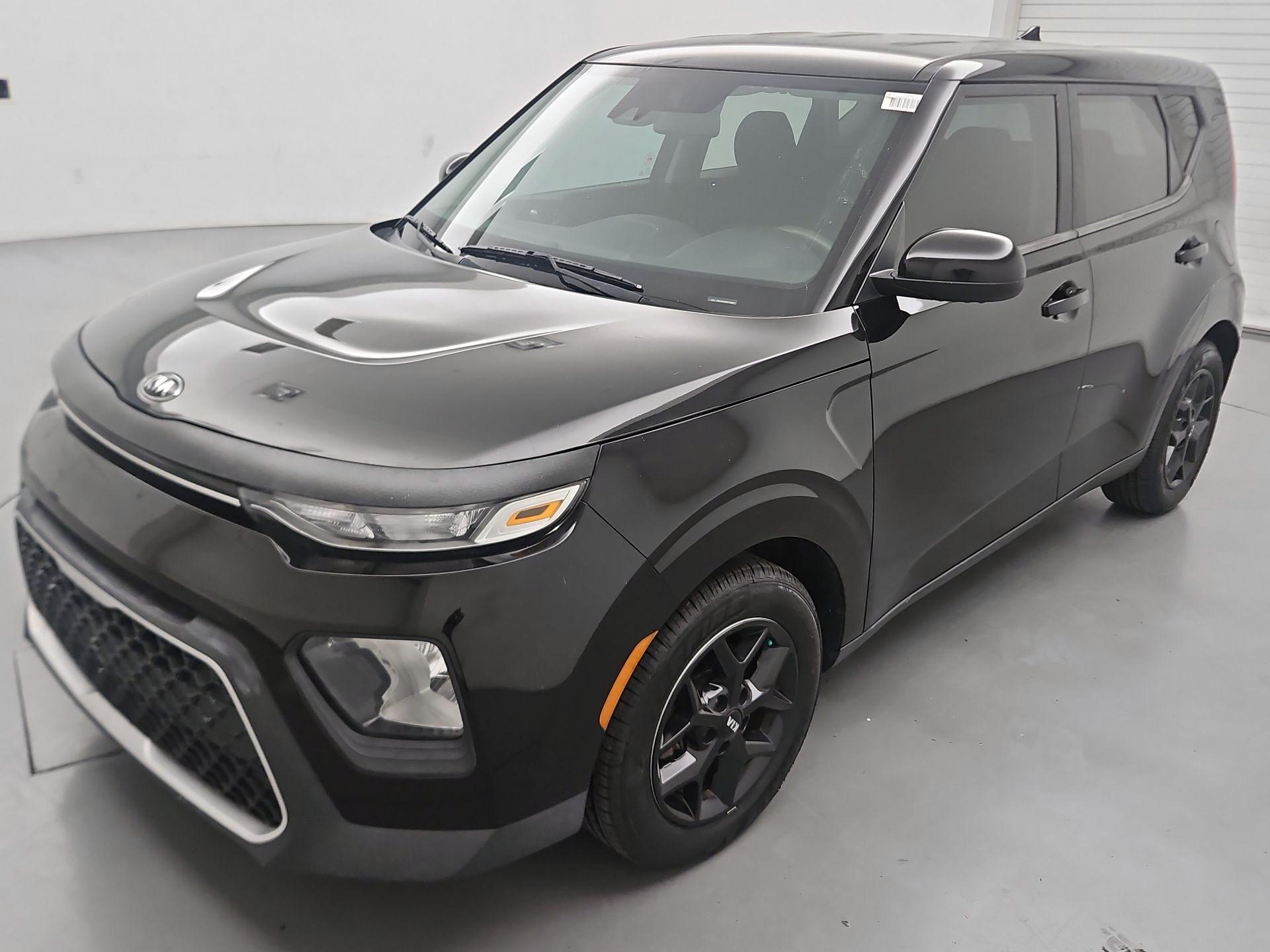 Thumbnail: 2021 Kia Soul - 3