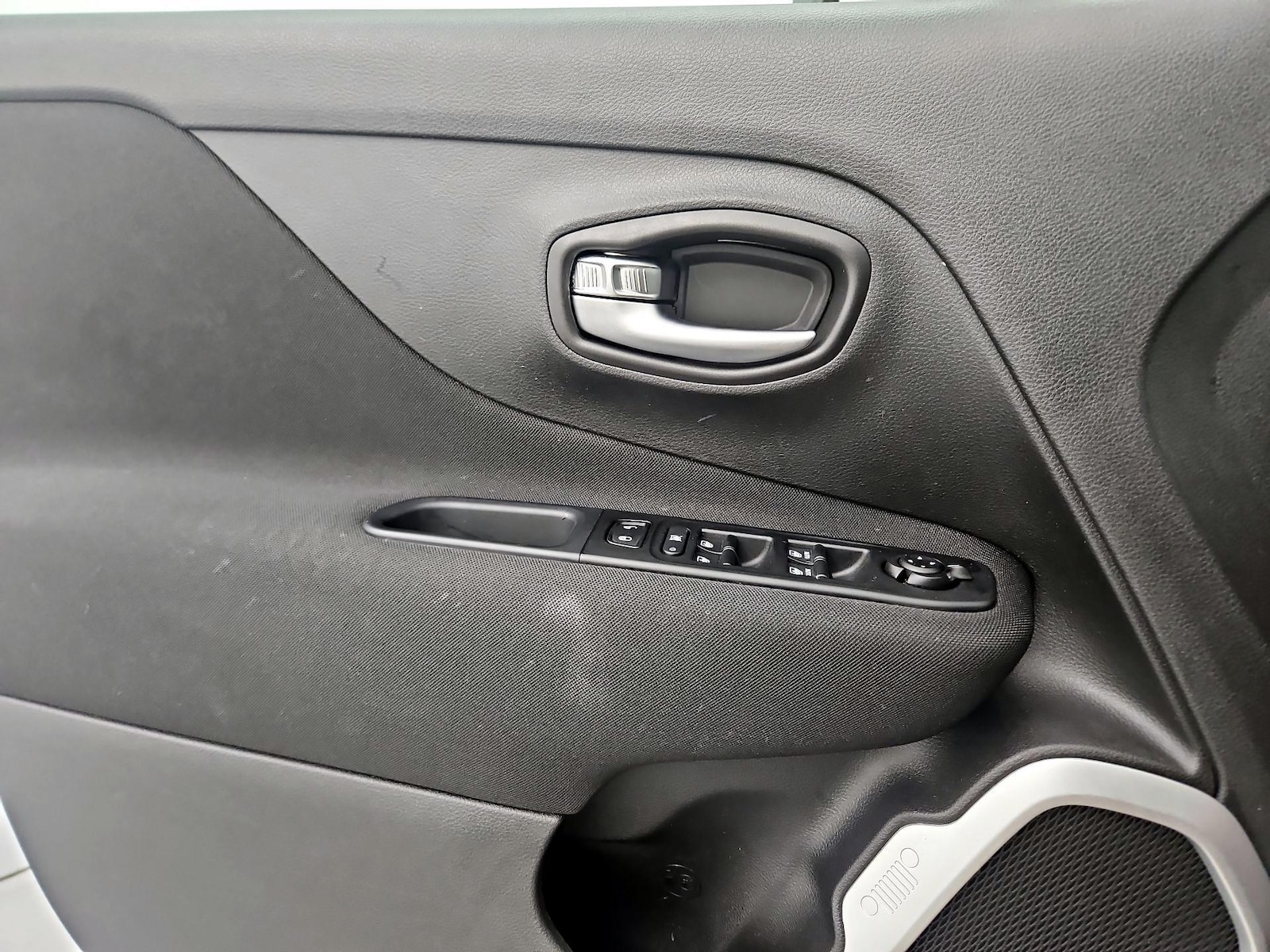 2021 Jeep Renegade Freedom Edition - Photo 13