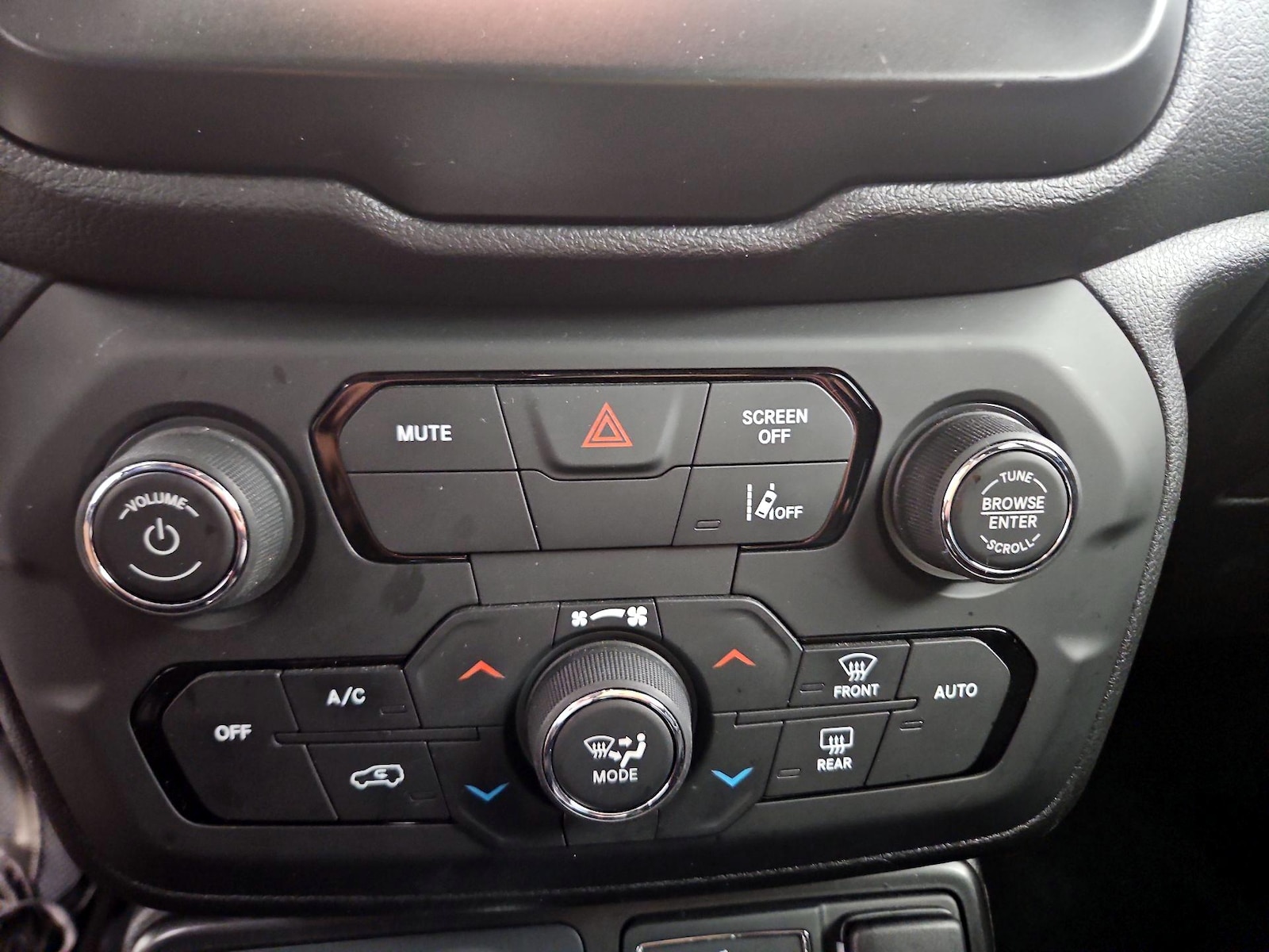 2021 Jeep Renegade Freedom Edition - Photo 17
