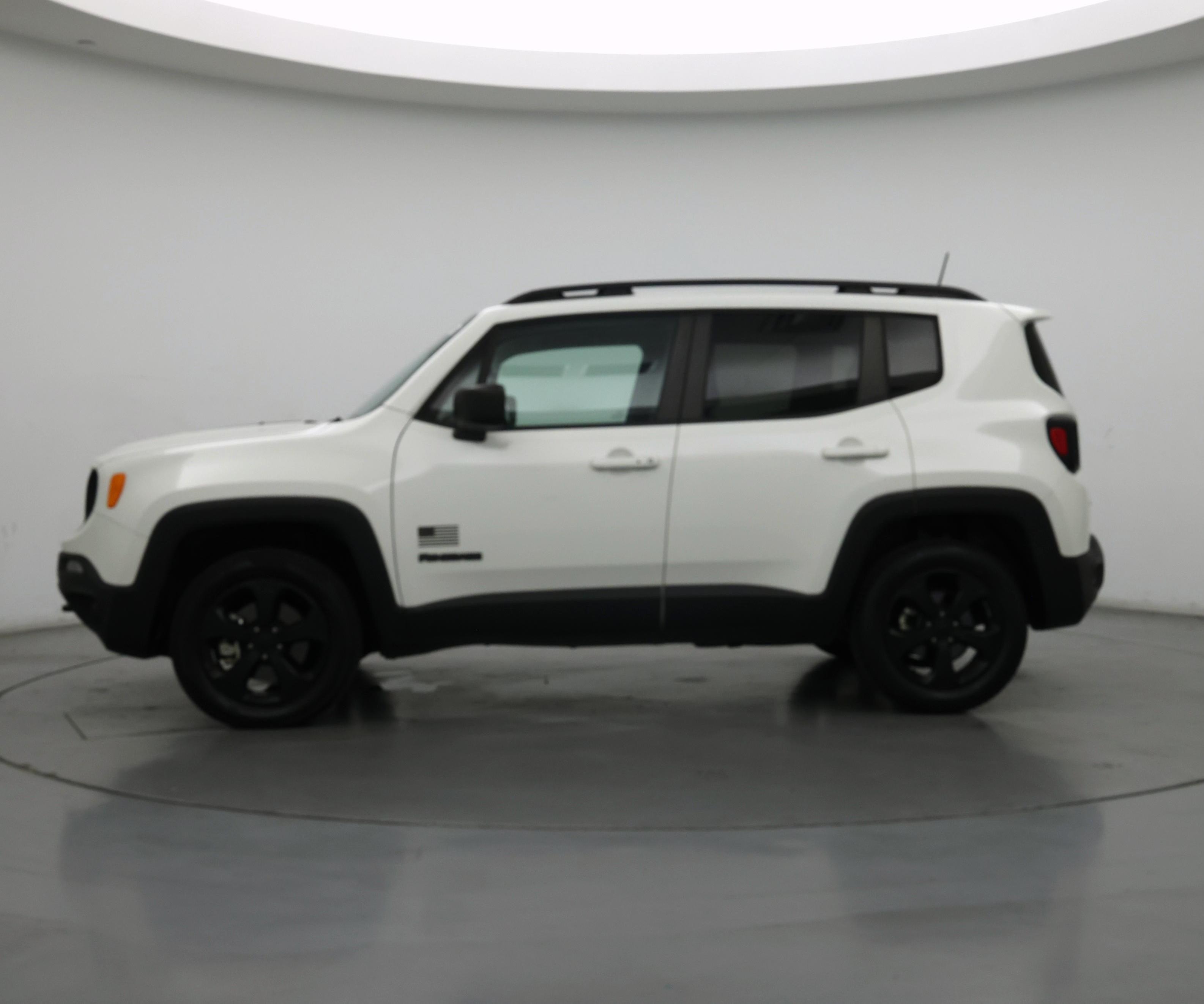 Thumbnail: 2021 Jeep Renegade - 3