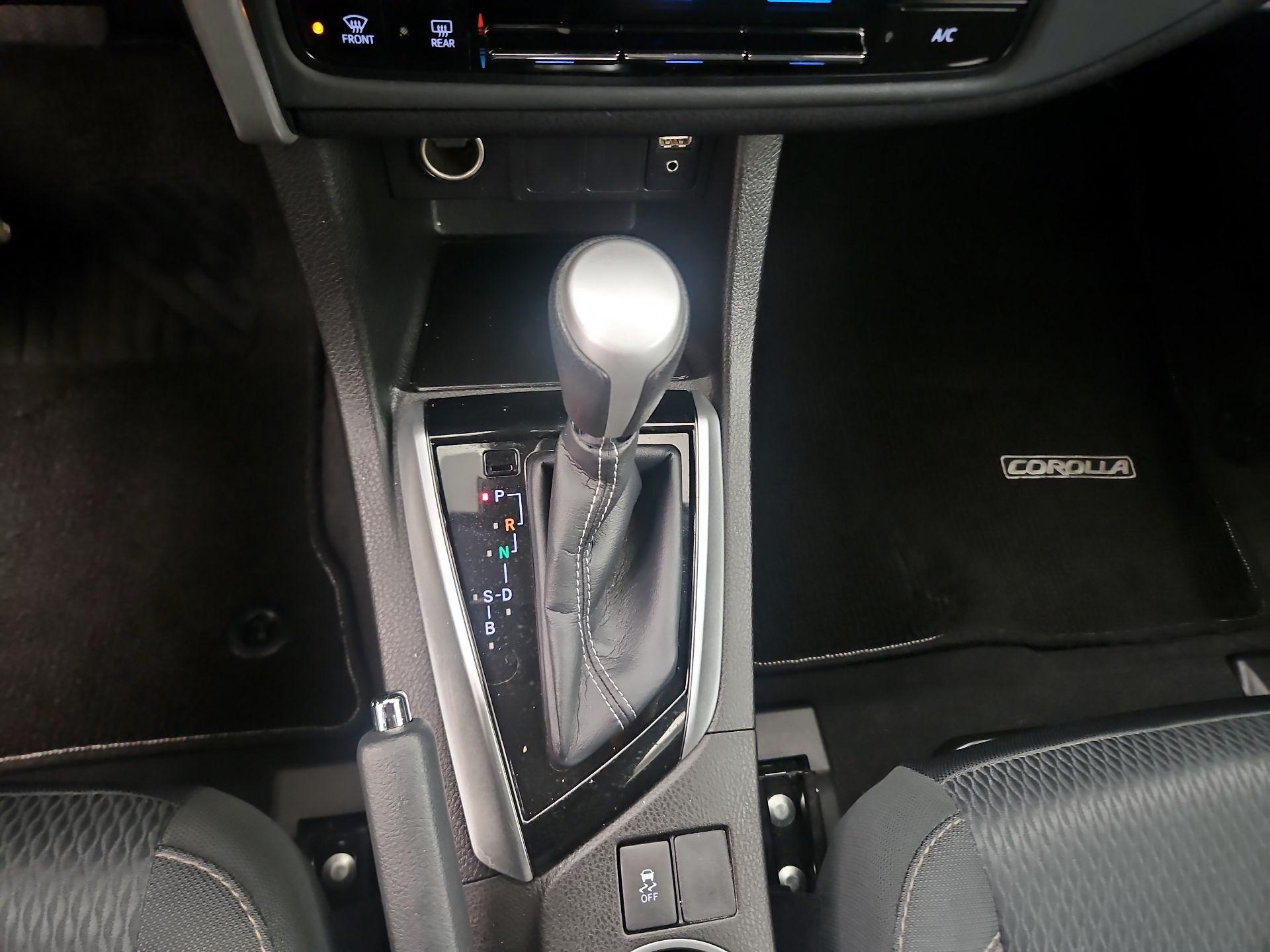 Thumbnail: 2018 Toyota Corolla - 15