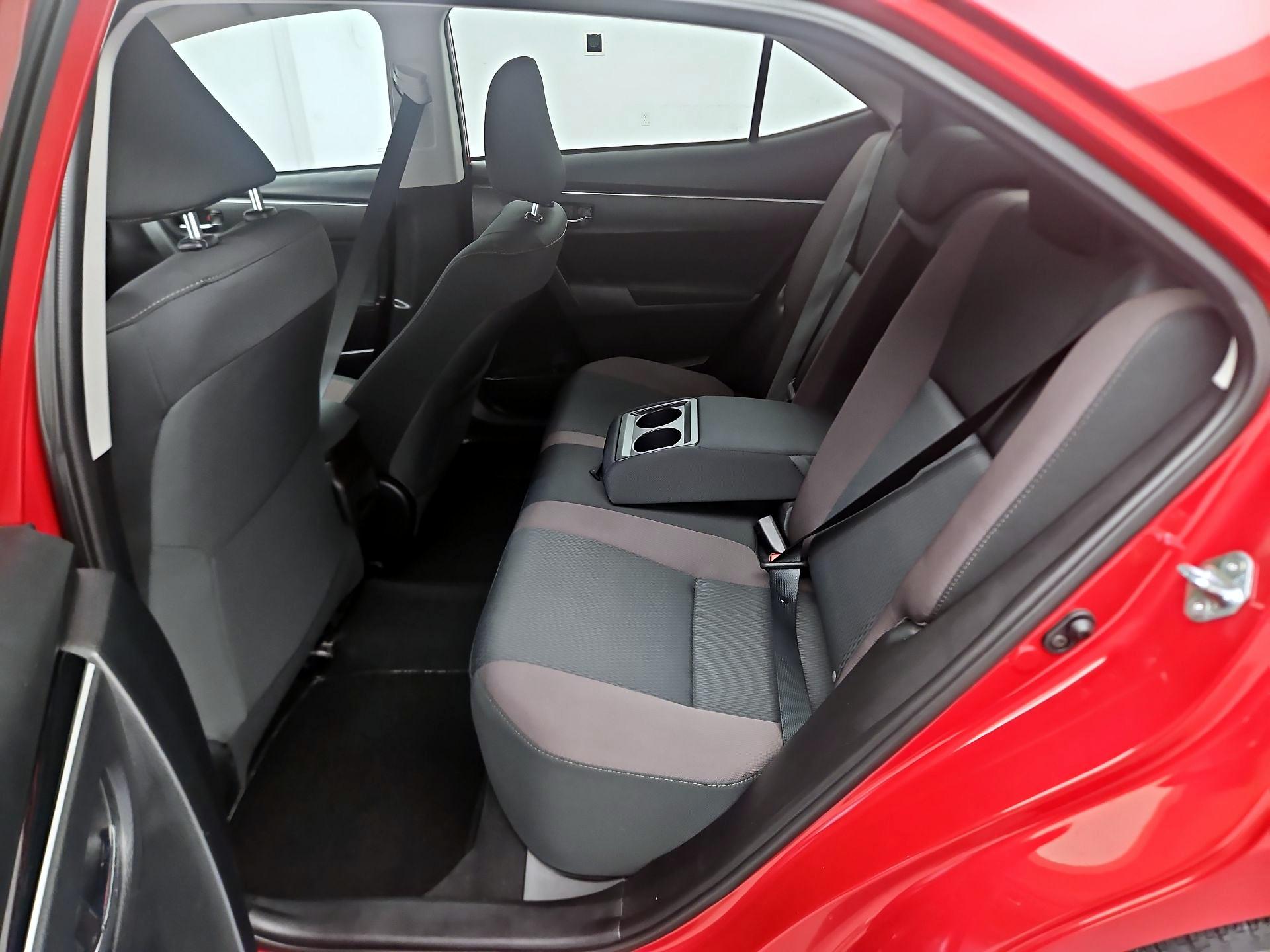 Thumbnail: 2018 Toyota Corolla - 17
