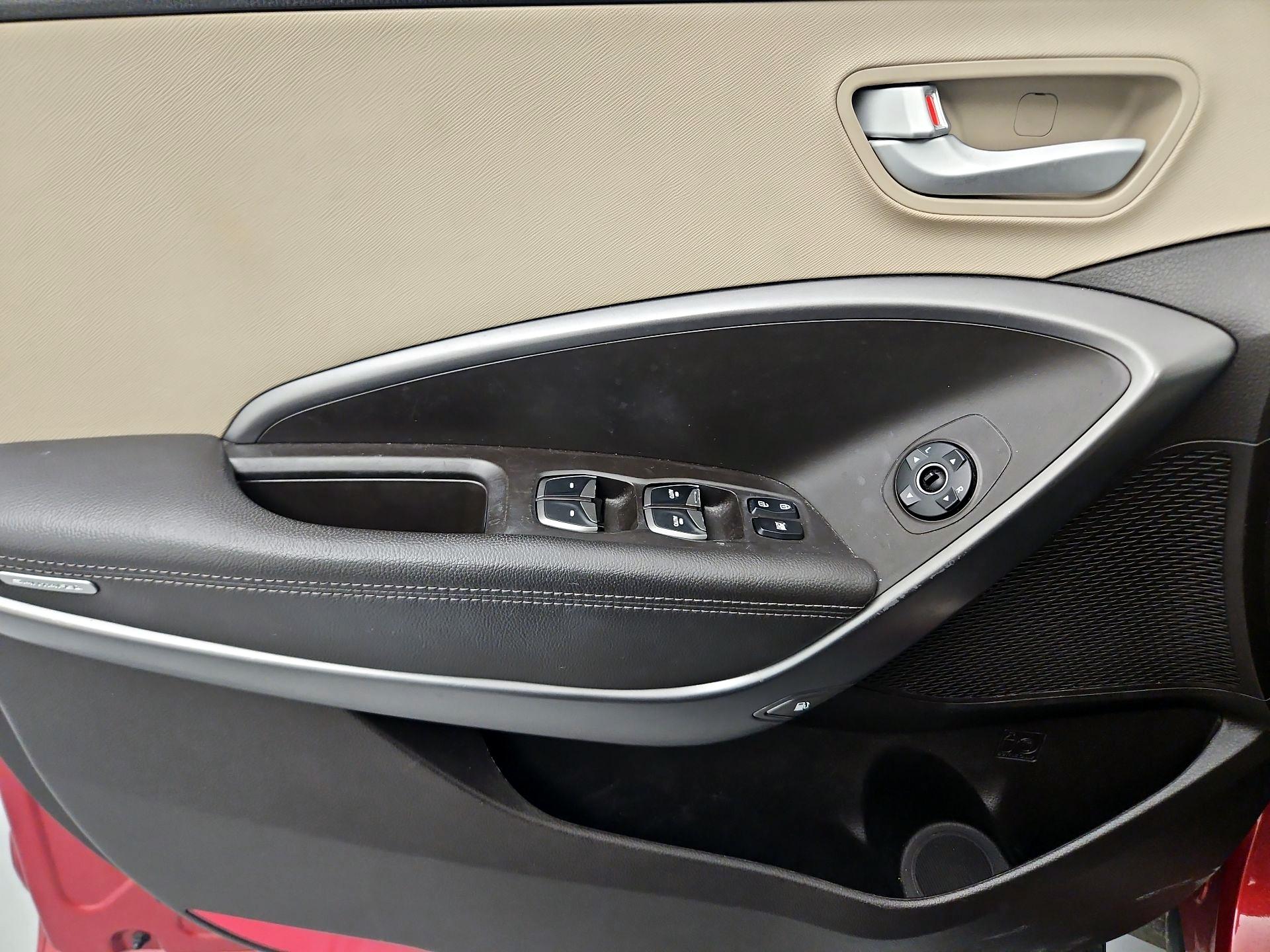 Thumbnail: 2017 Hyundai Santa Fe - 12