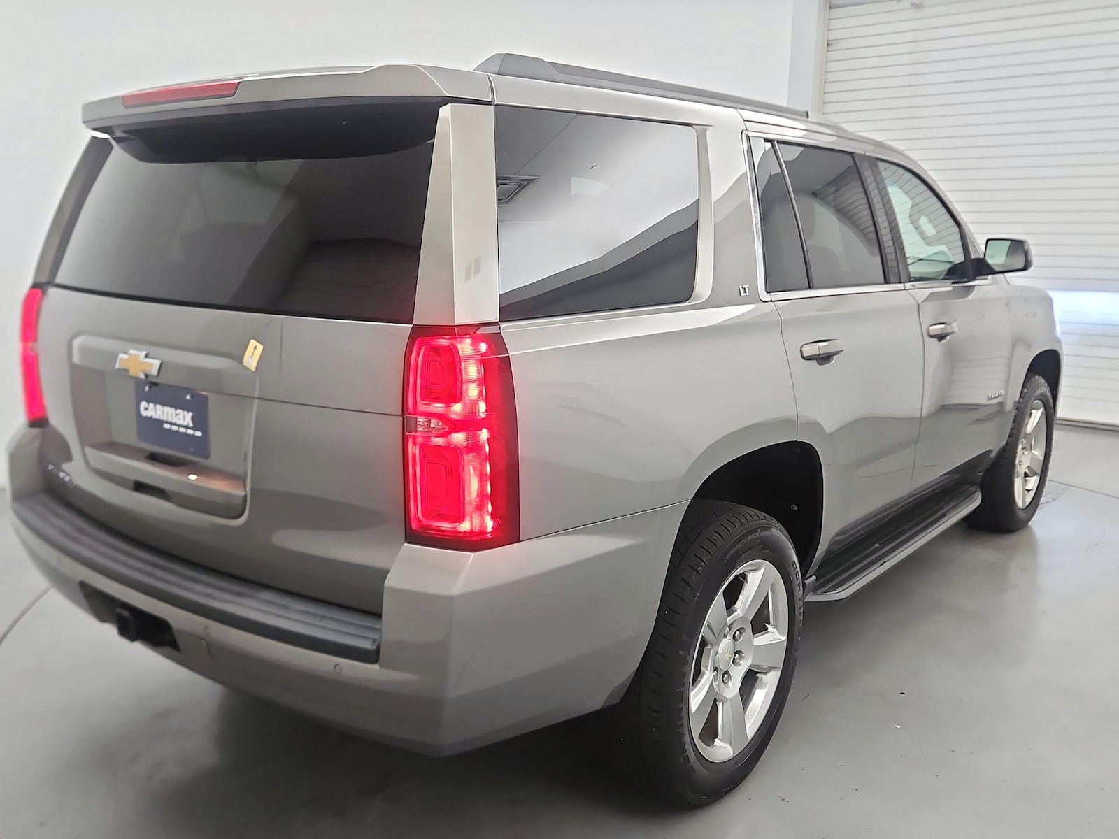 2017 Chevrolet Tahoe LT - Photo 5
