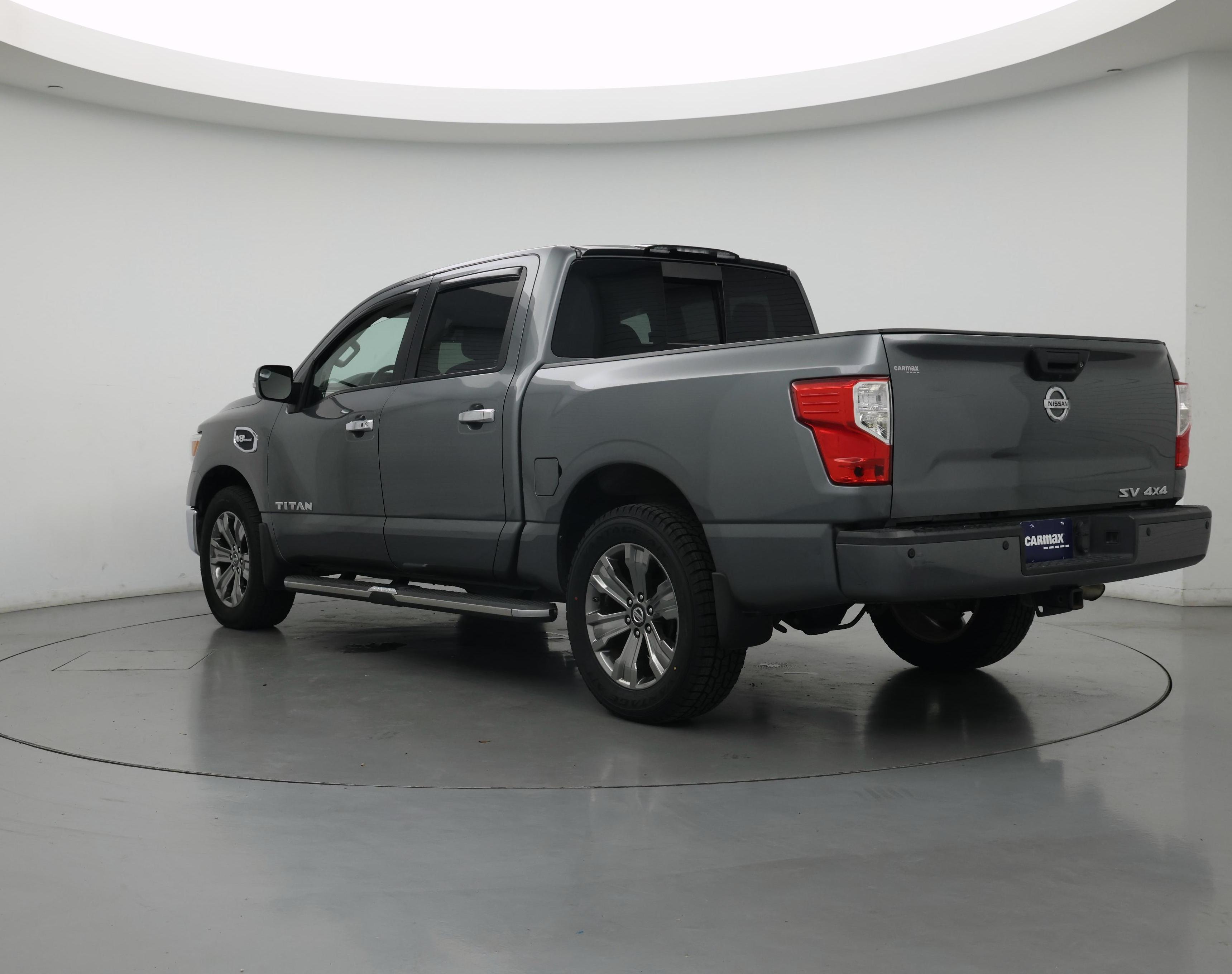 Thumbnail: 2017 Nissan Titan - 2