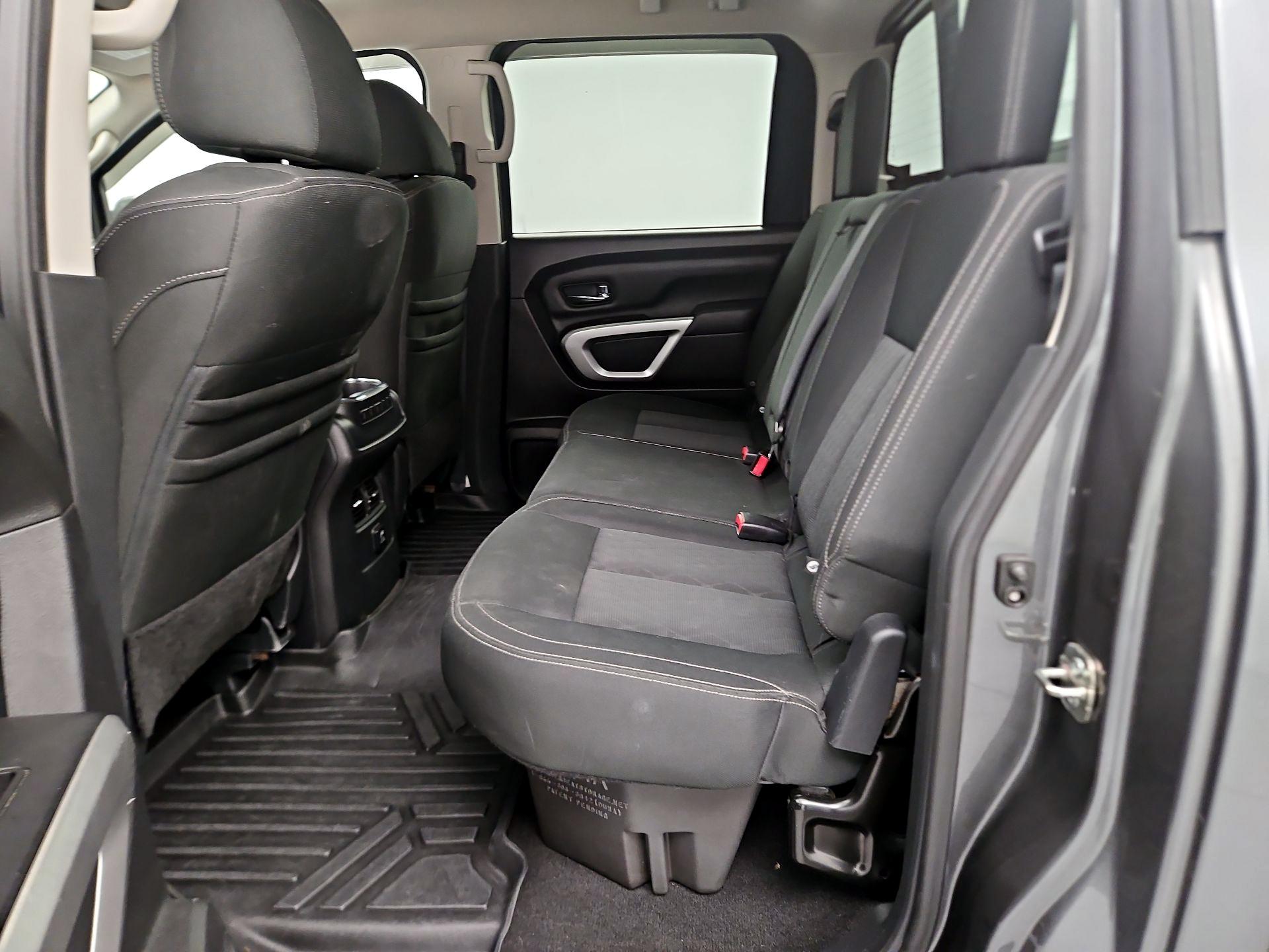 Thumbnail: 2017 Nissan Titan - 19
