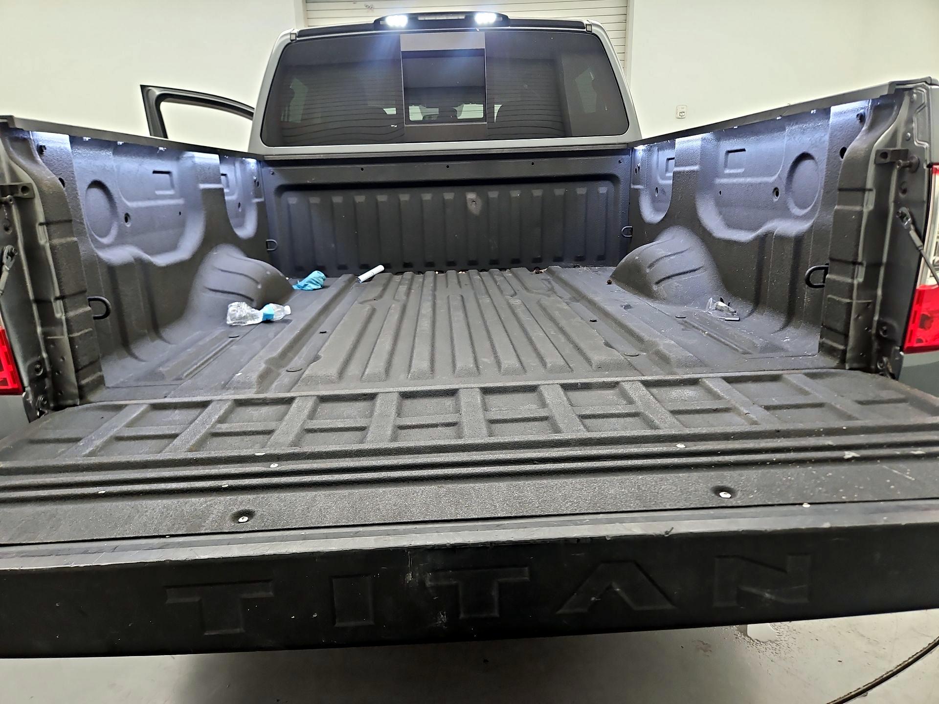 Thumbnail: 2017 Nissan Titan - 20