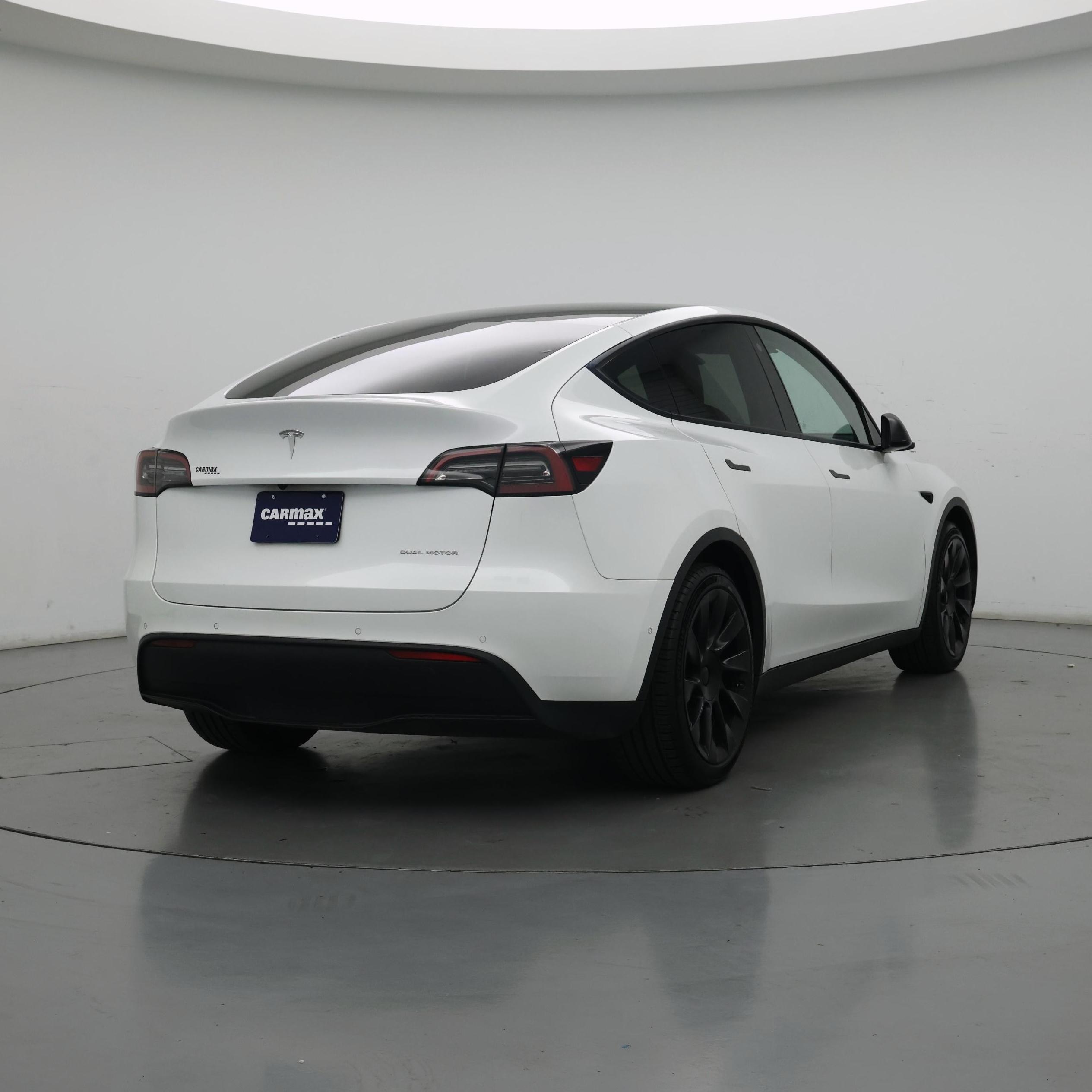 Thumbnail: 2022 Tesla Model Y - 8