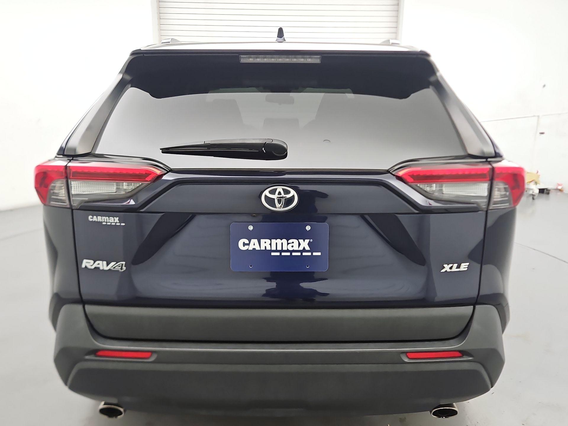Thumbnail: 2020 Toyota RAV4 - 6