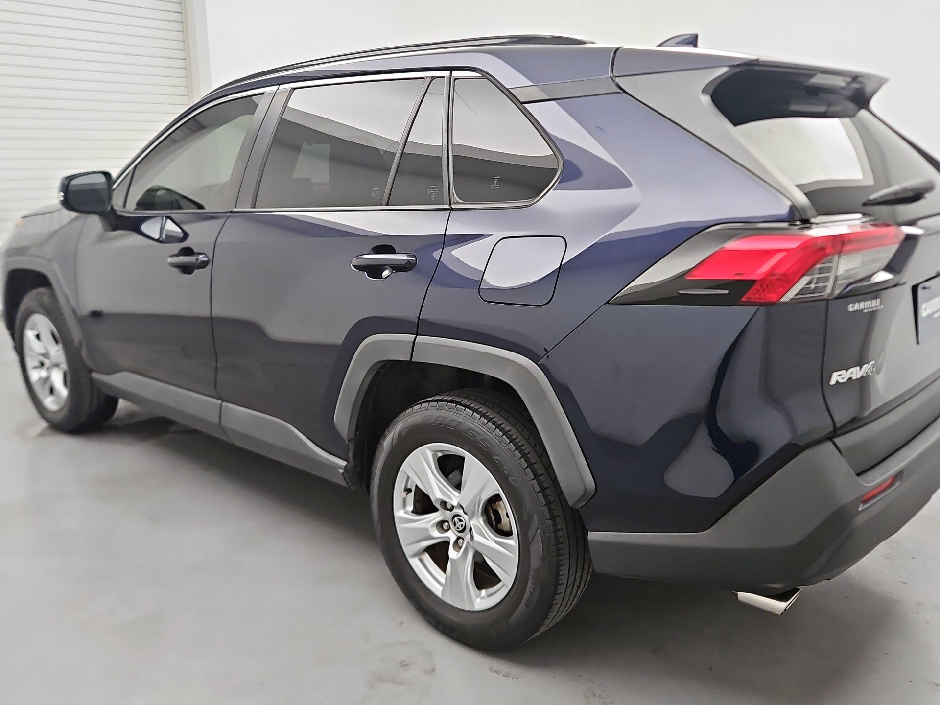 Thumbnail: 2020 Toyota RAV4 - 7