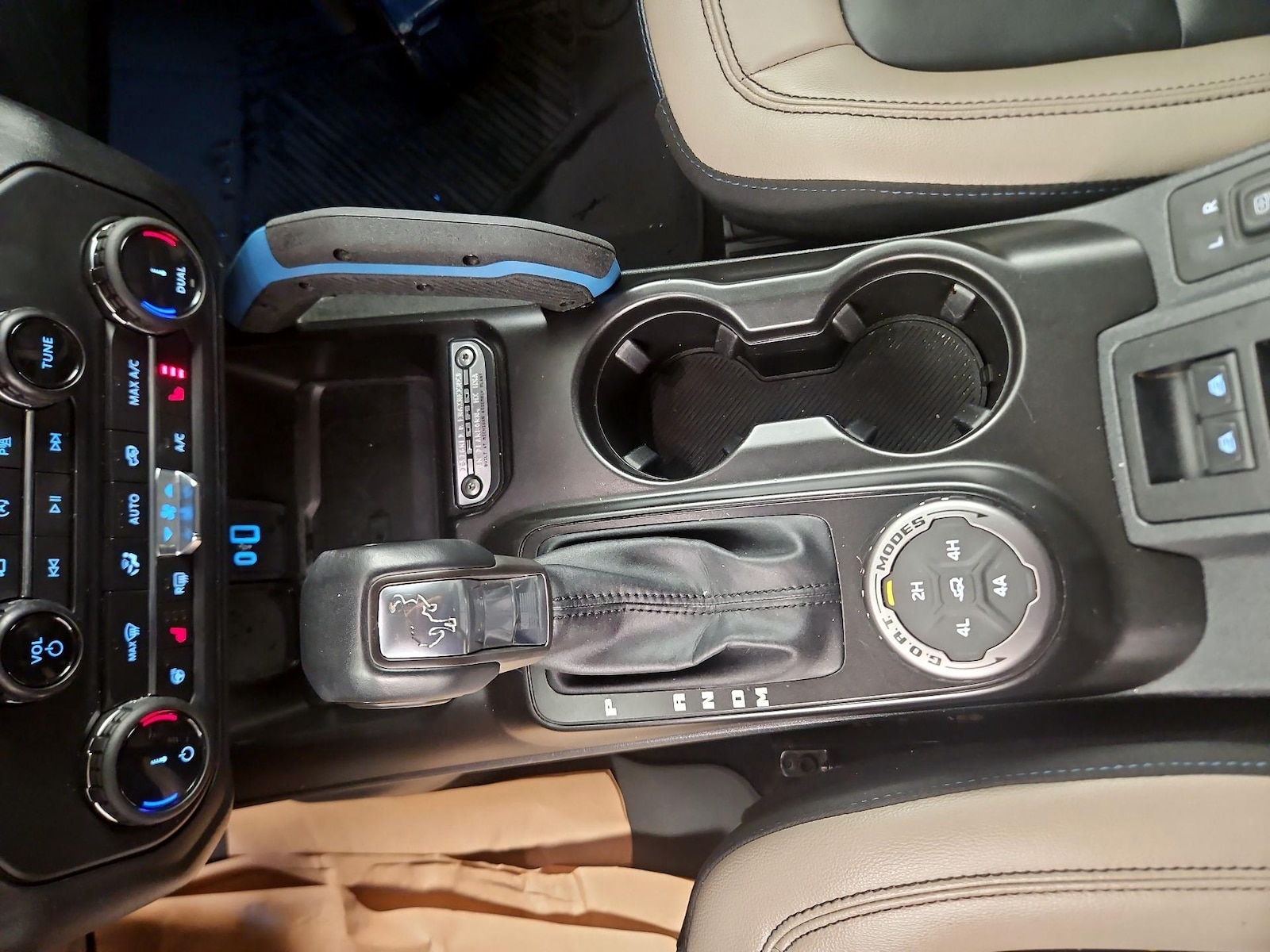 2022 Ford Bronco 4-Door Wildtrak - Photo 17