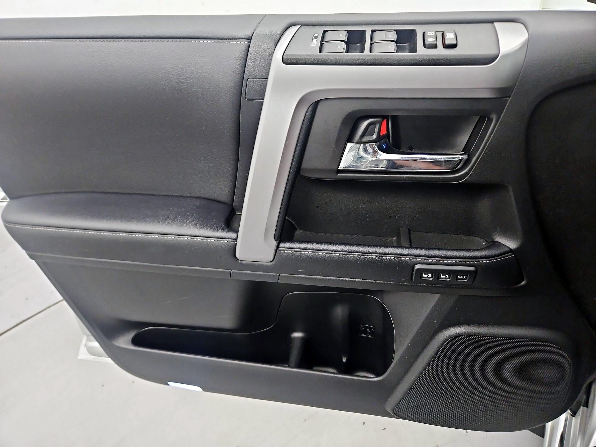 Thumbnail: 2024 Toyota 4Runner - 12