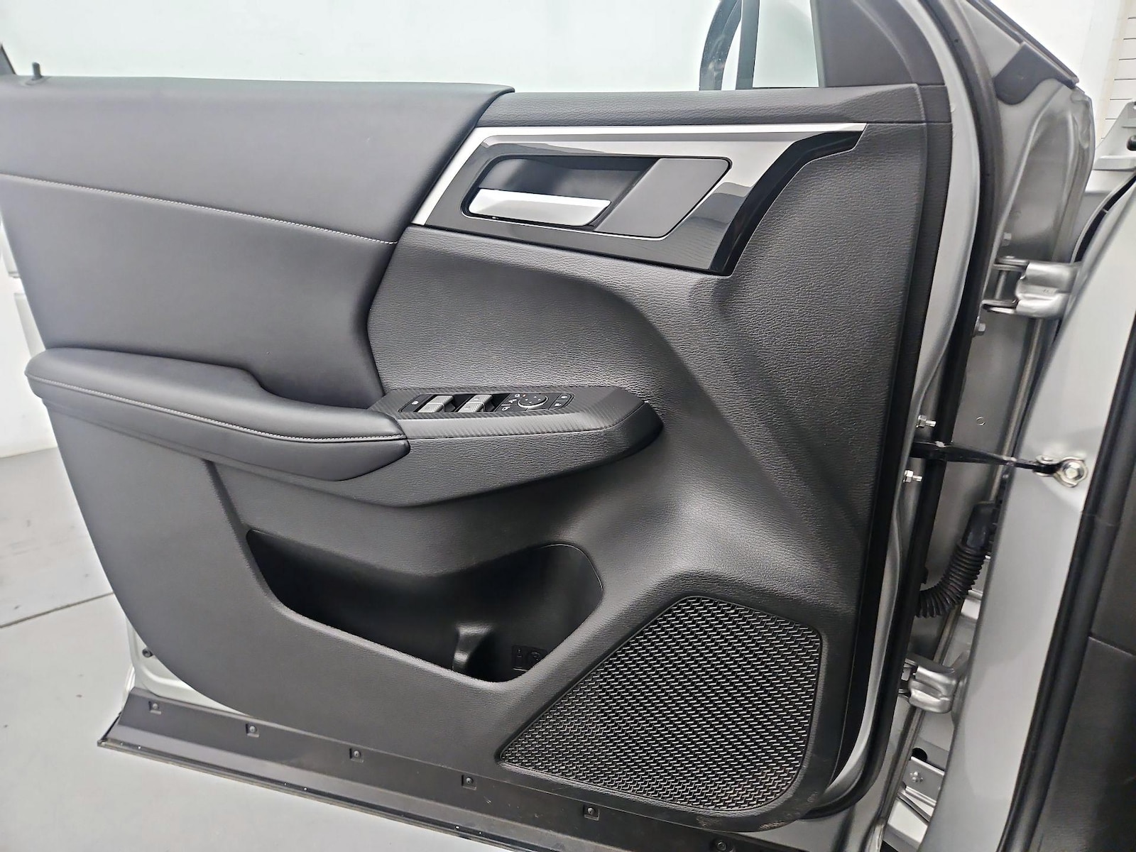 2024 Mitsubishi Outlander SE - Photo 11