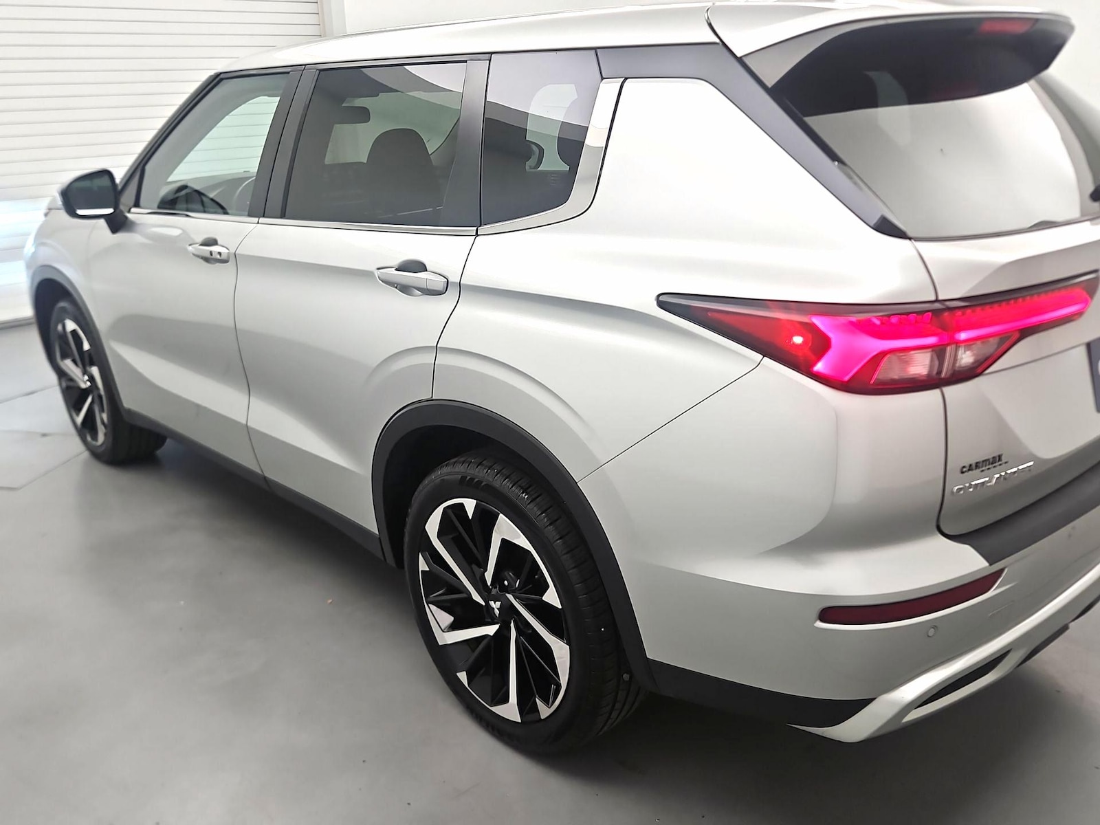 2024 Mitsubishi Outlander SE - Photo 7