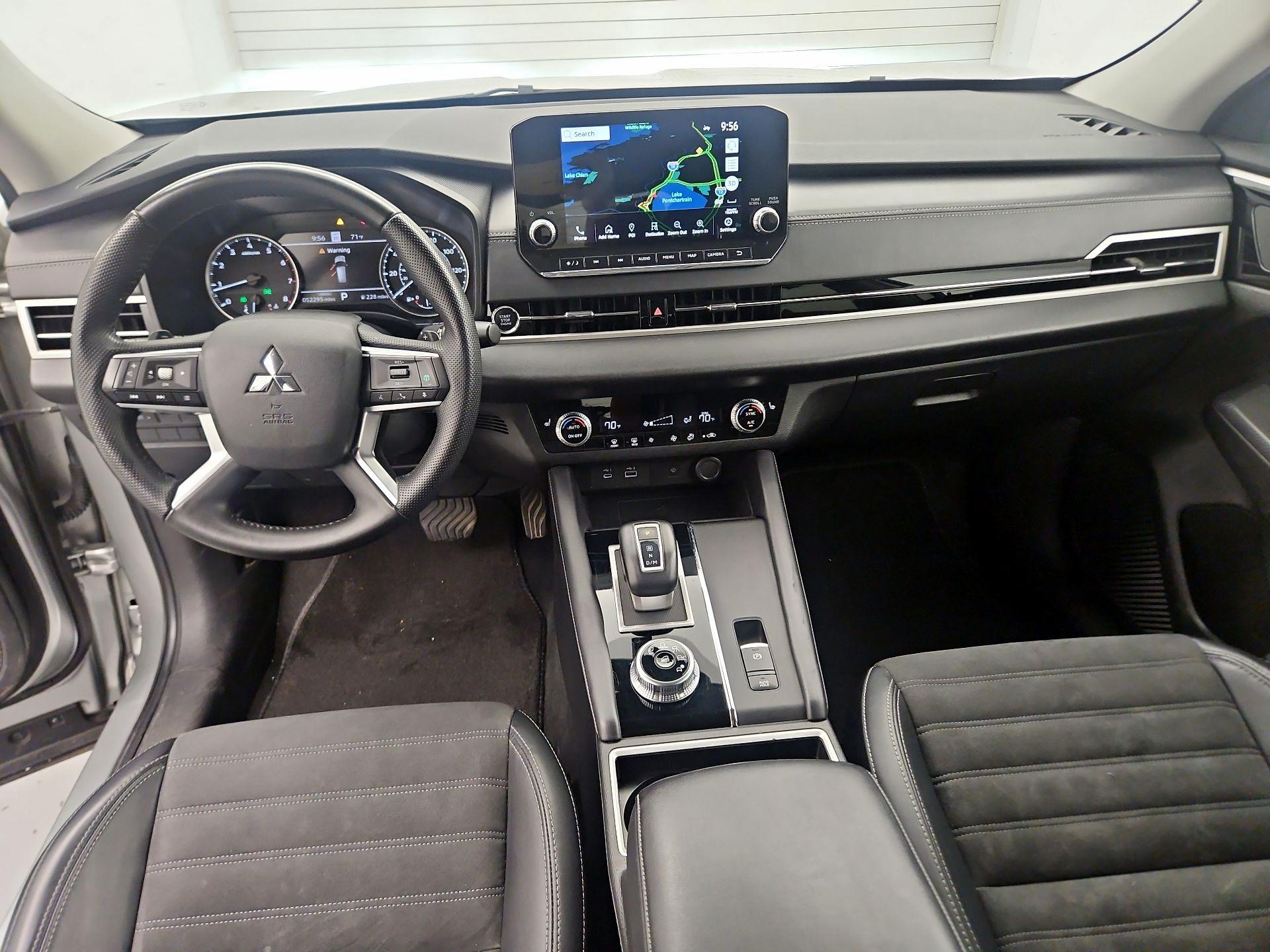 Thumbnail: 2024 Mitsubishi Outlander - 8