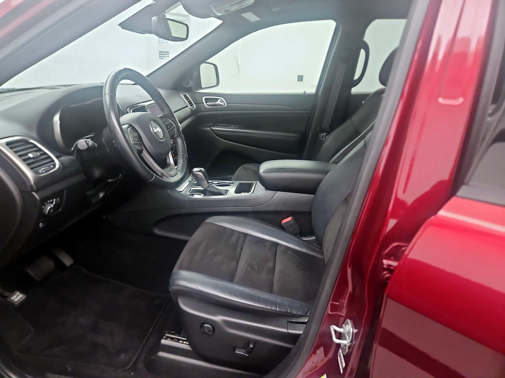 Thumbnail: 2020 Jeep Grand Cherokee - 11