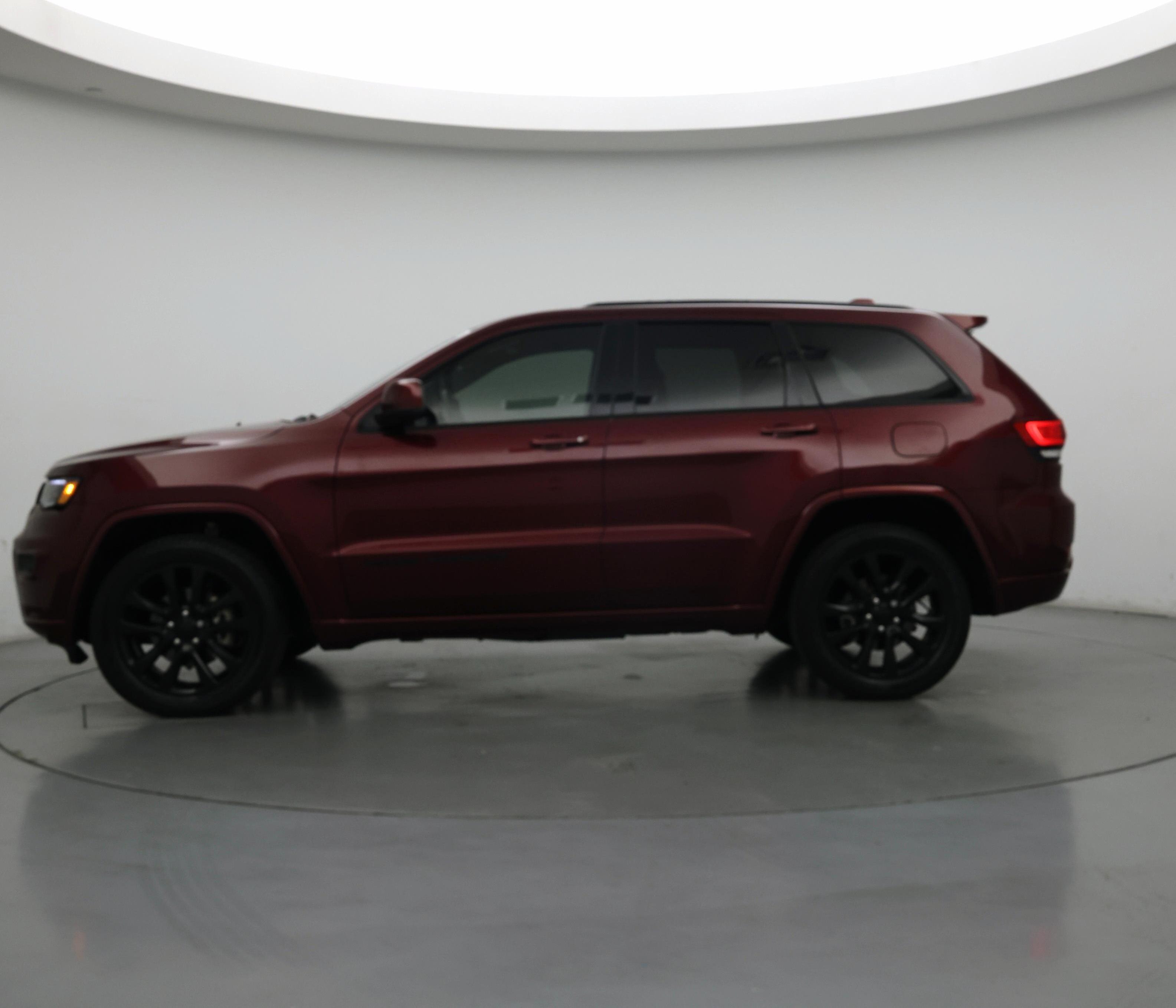 Thumbnail: 2020 Jeep Grand Cherokee - 3