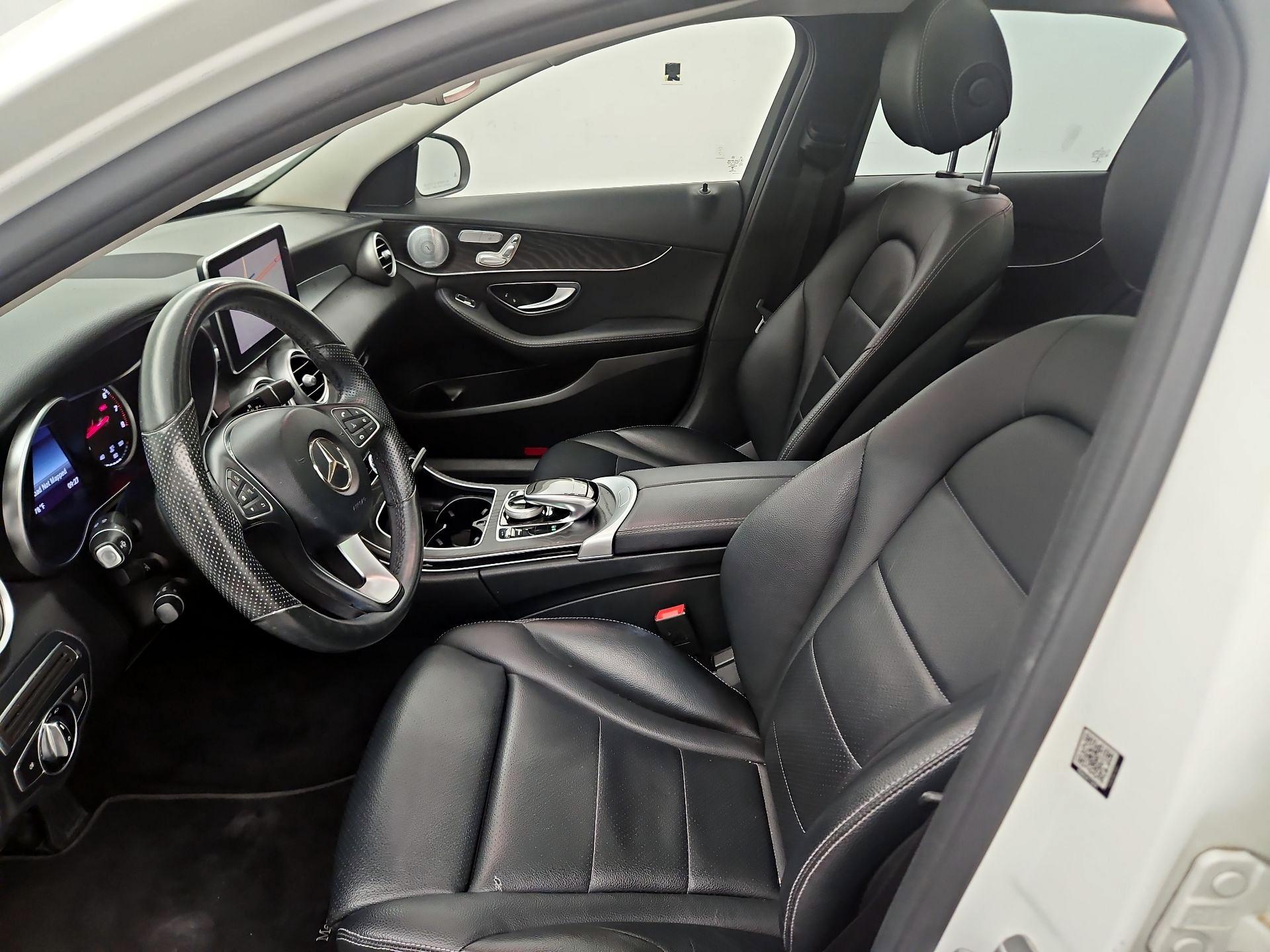 Thumbnail: 2016 Mercedes-Benz C-Class - 11