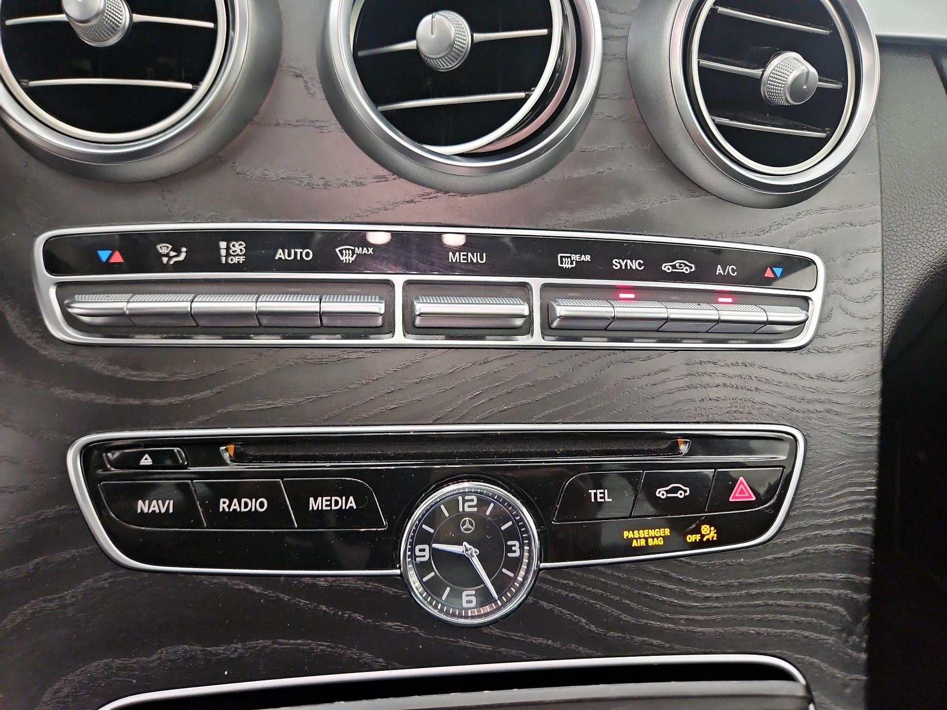 Thumbnail: 2016 Mercedes-Benz C-Class - 17