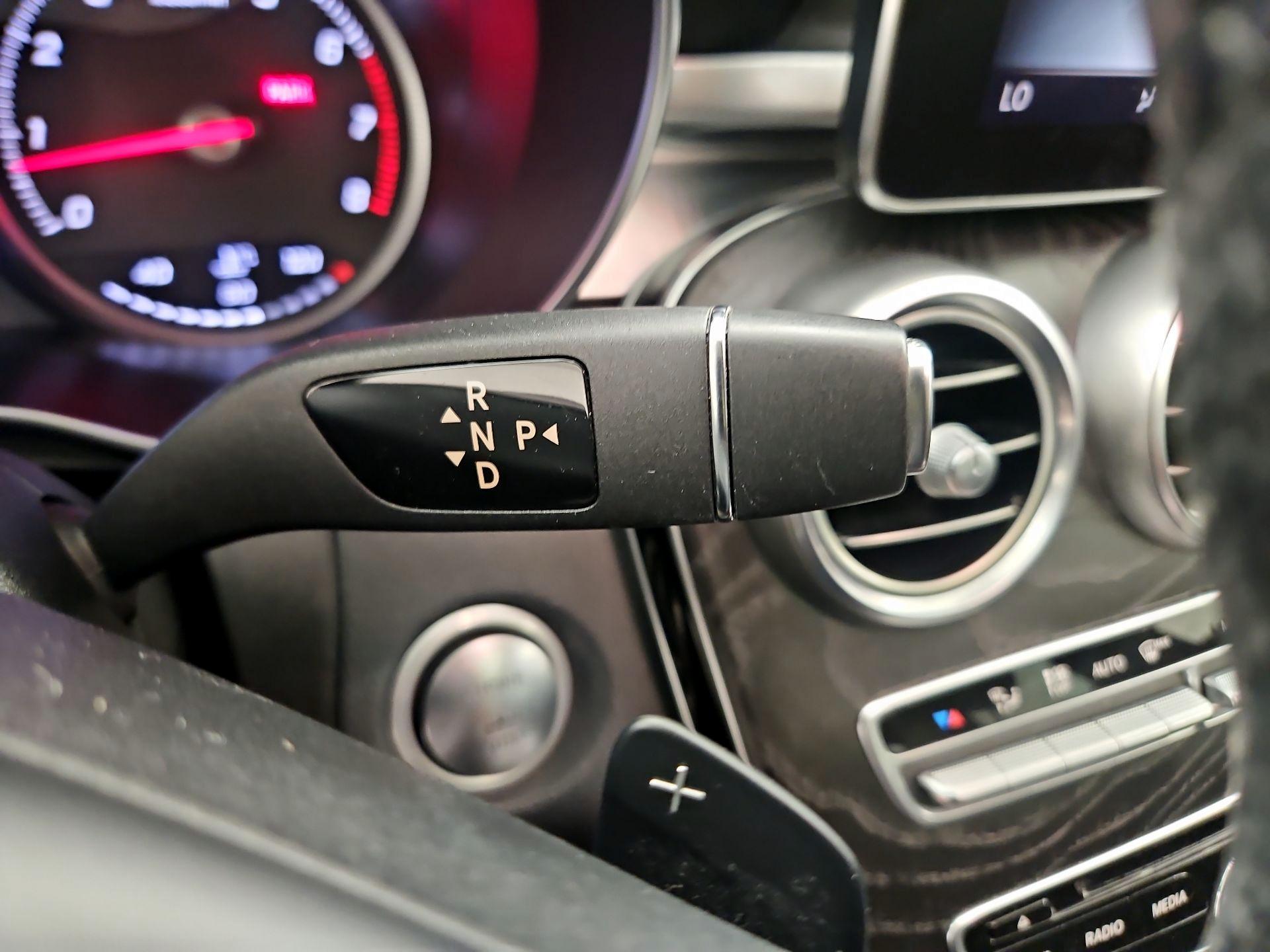Thumbnail: 2016 Mercedes-Benz C-Class - 18