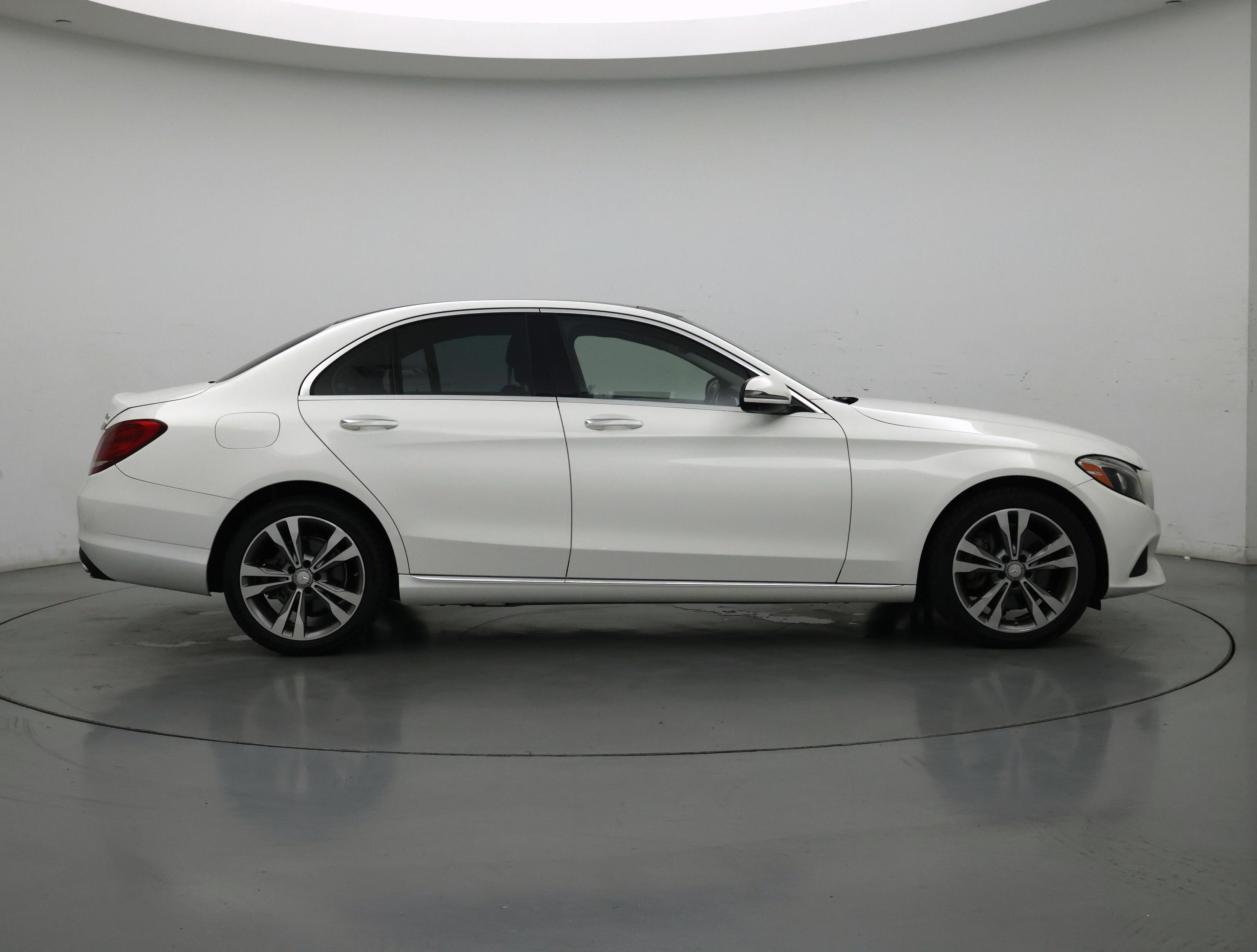 Thumbnail: 2016 Mercedes-Benz C-Class - 7