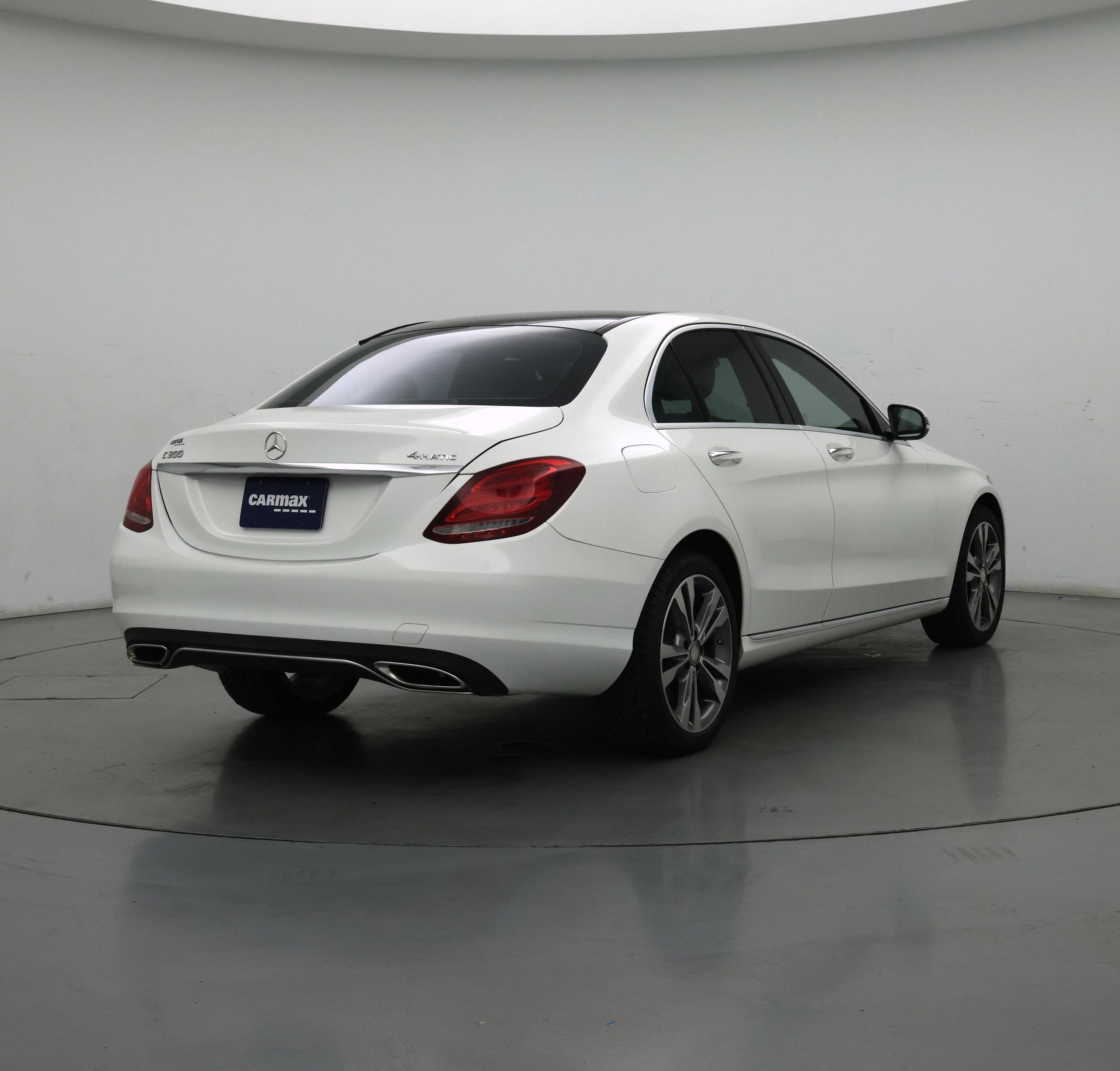 Thumbnail: 2016 Mercedes-Benz C-Class - 8