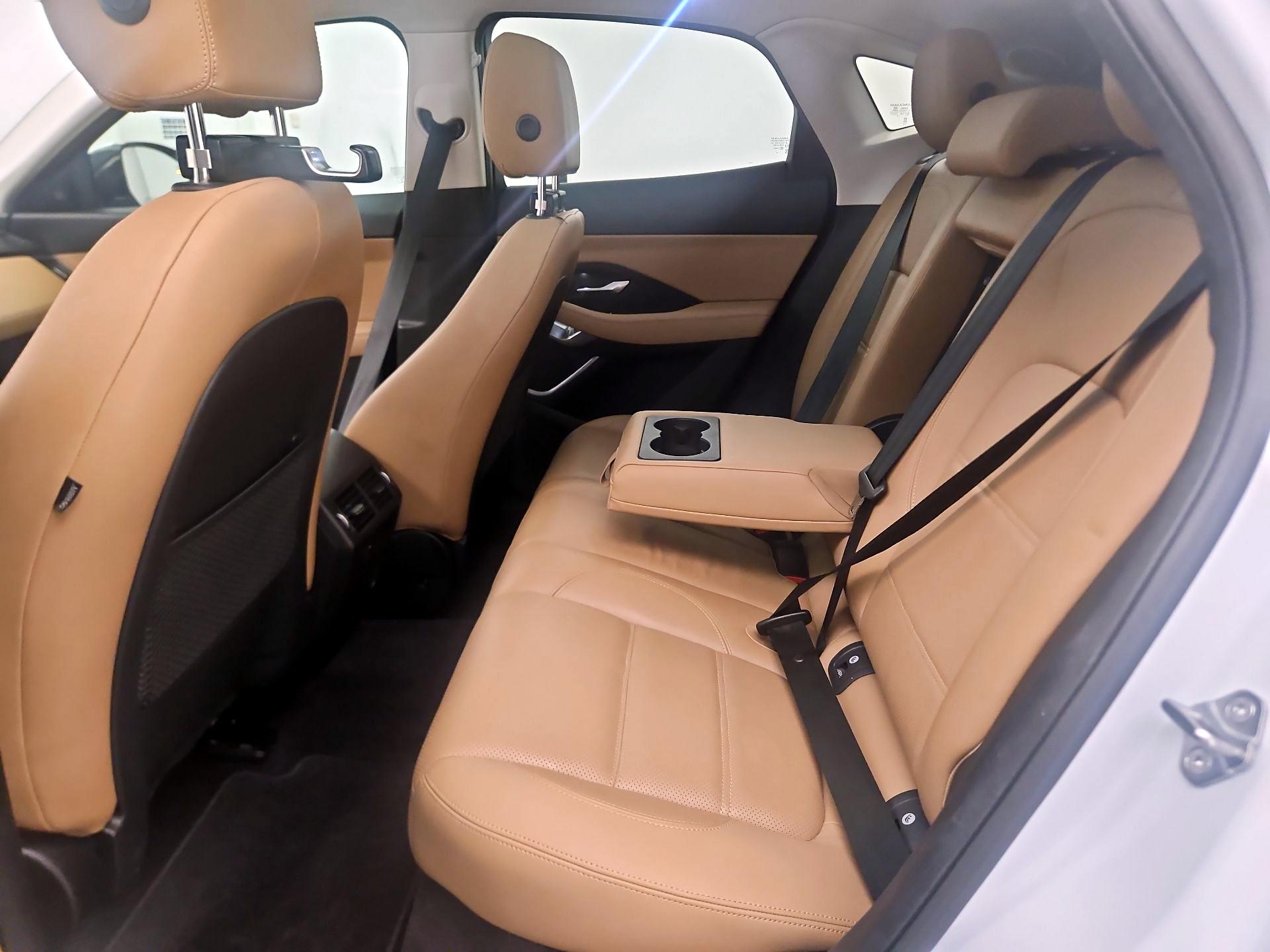 Thumbnail: 2021 Jaguar E-Pace - 18