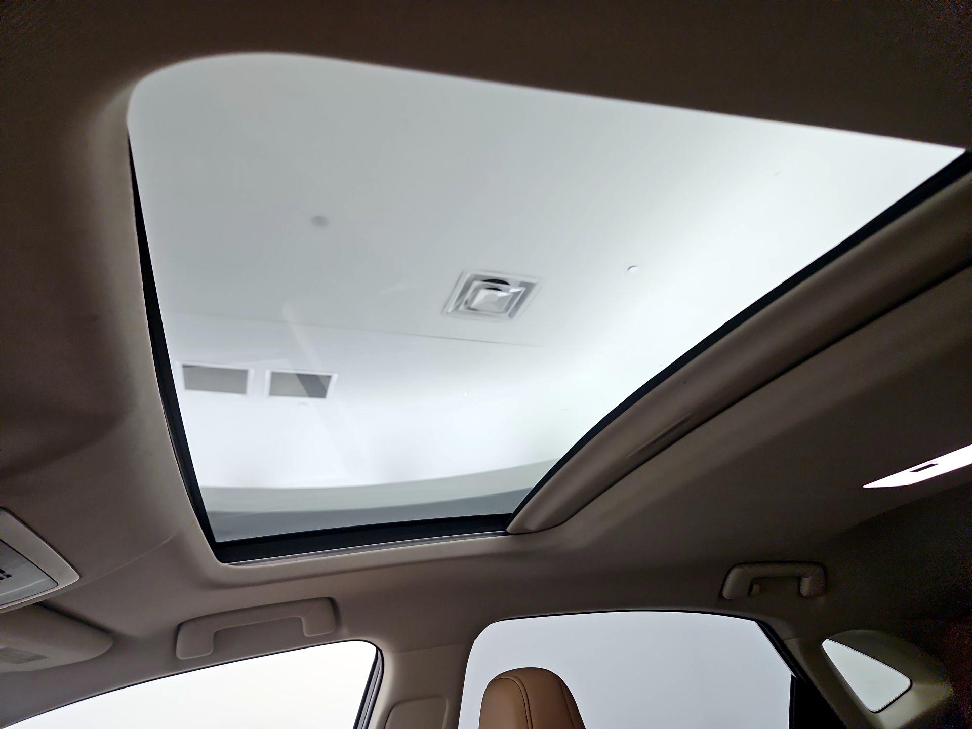 Thumbnail: 2016 Lexus NX - 16