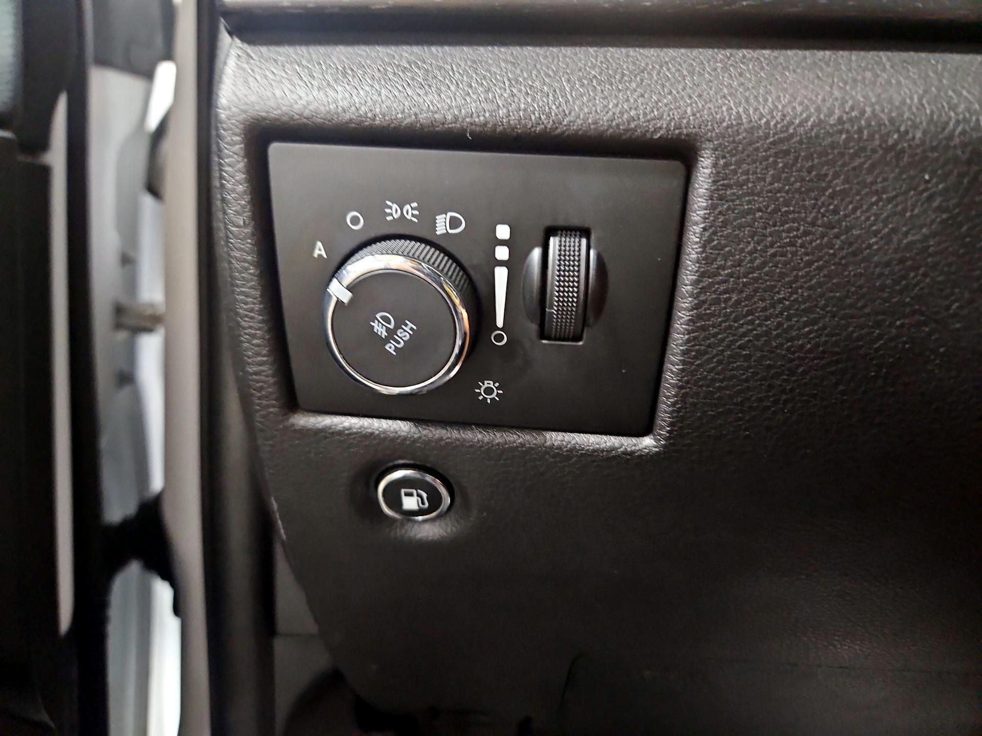 Thumbnail: 2018 Jeep Grand Cherokee - 13