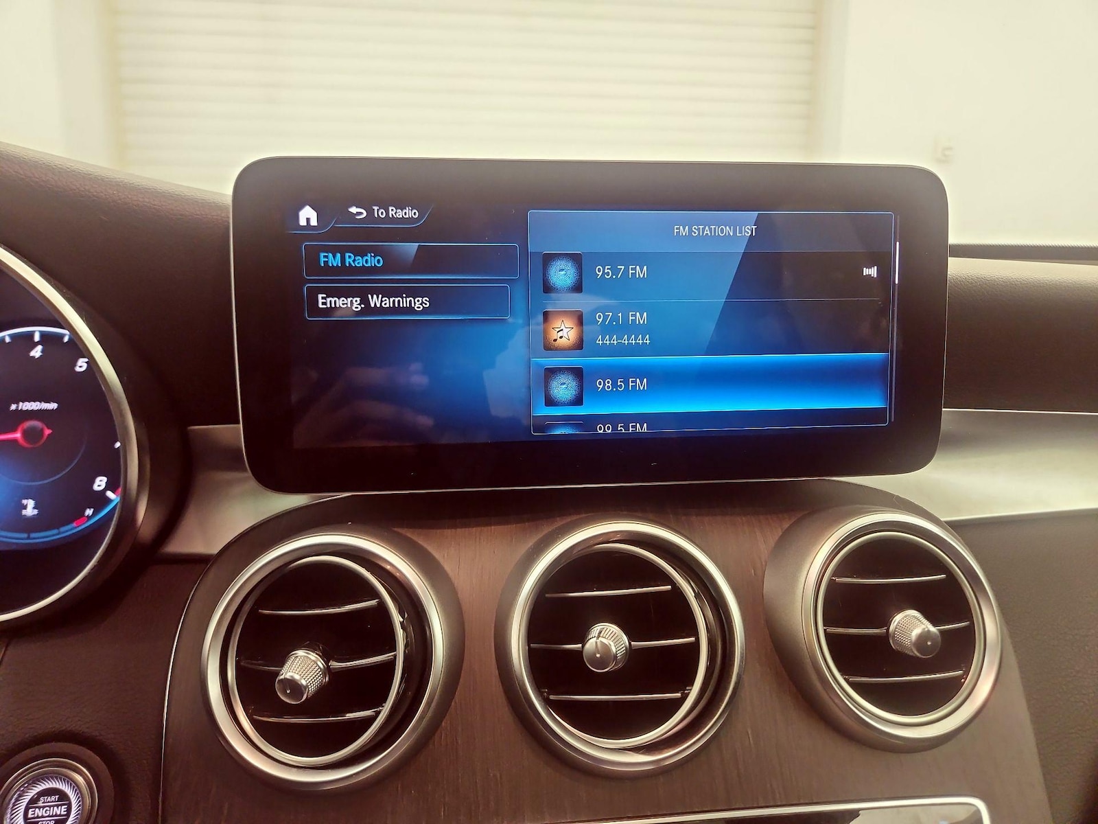 2020 Mercedes-Benz GLC GLC300 - Photo 16
