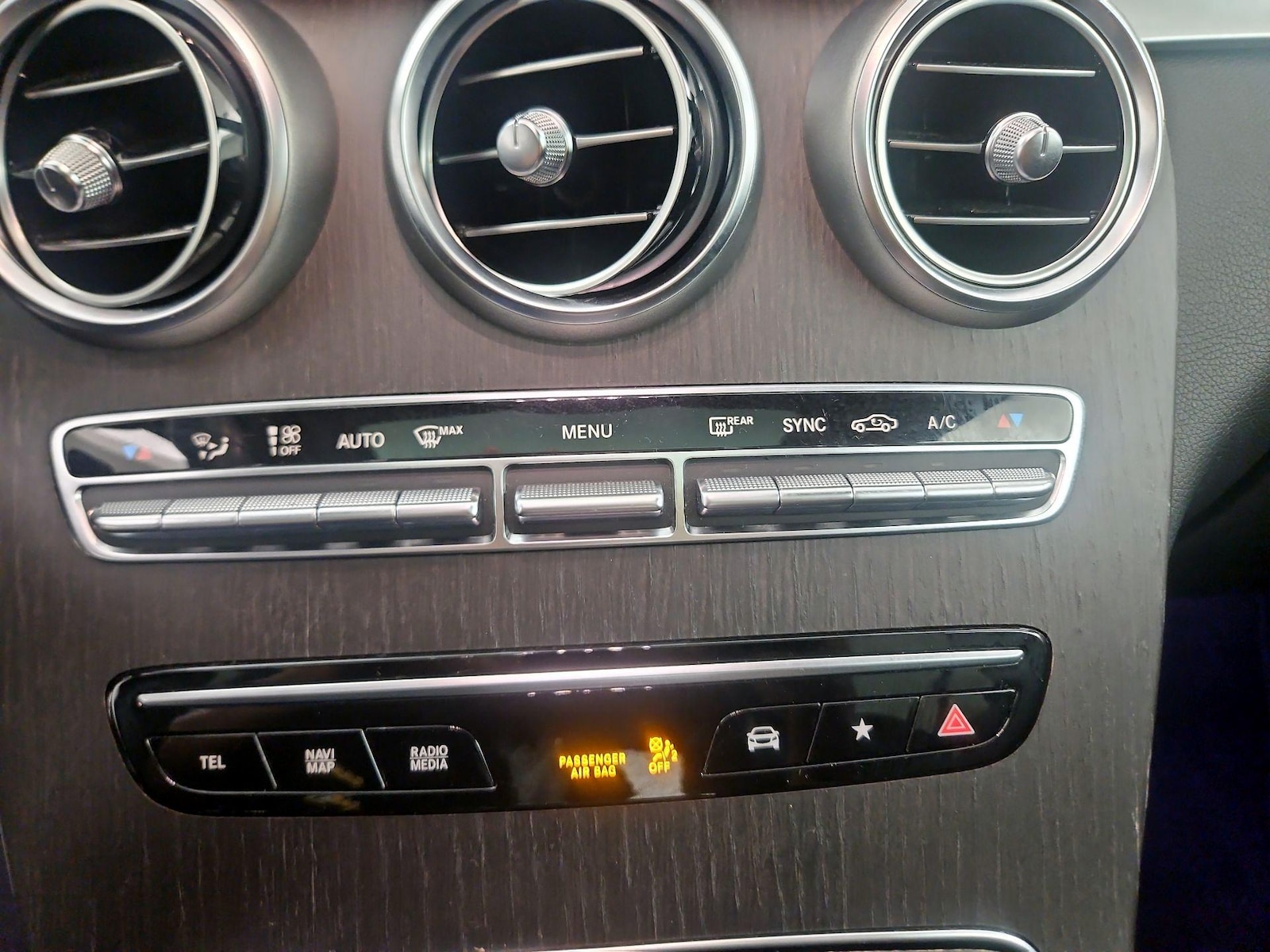 2020 Mercedes-Benz GLC GLC300 - Photo 17