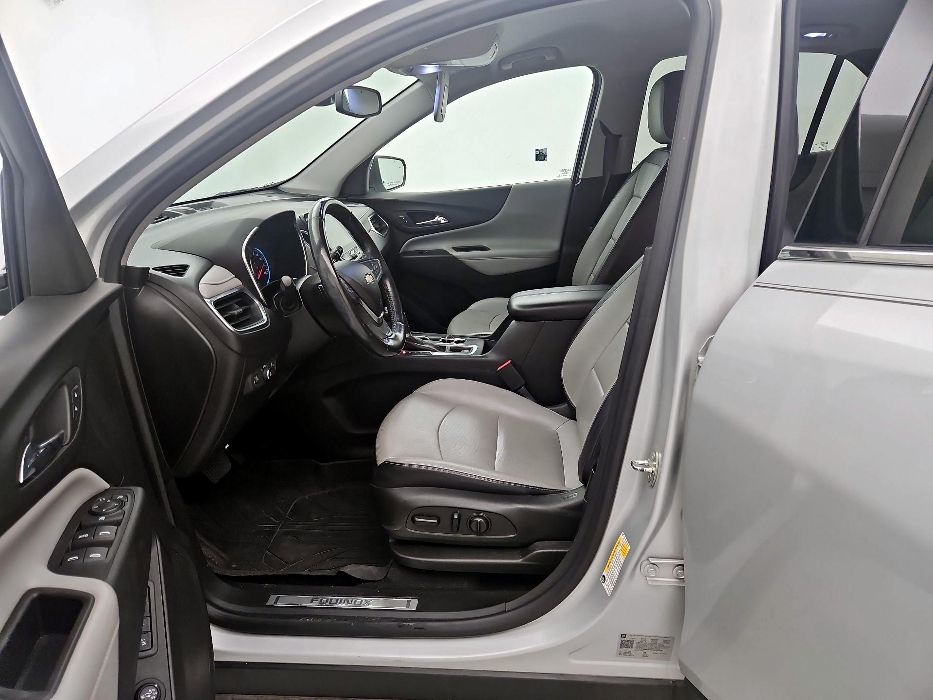 Thumbnail: 2020 Chevrolet Equinox - 11