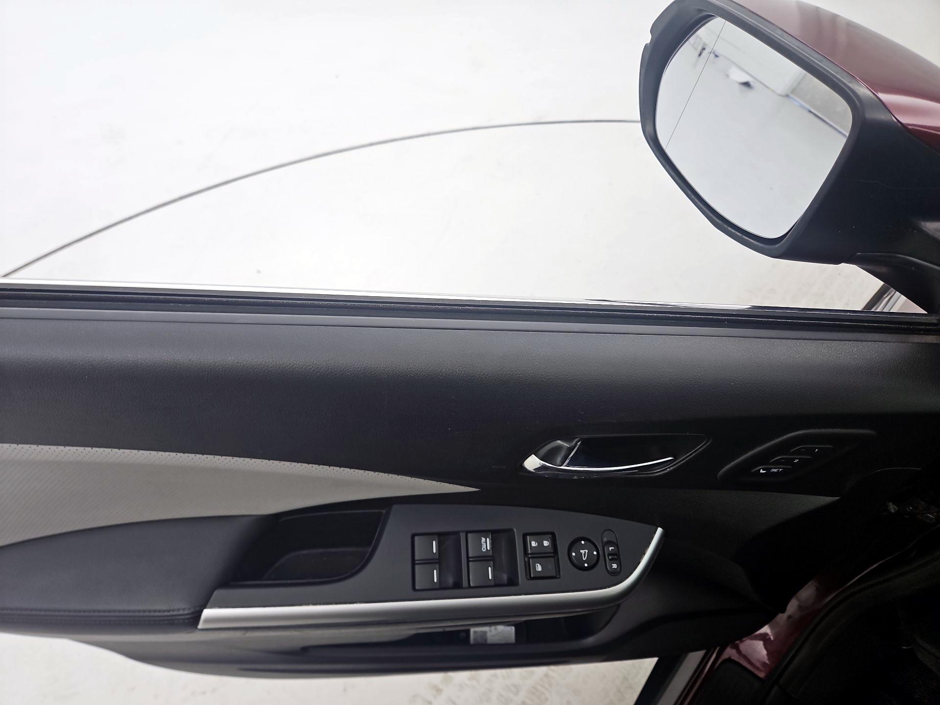 Thumbnail: 2016 Honda CR-V - 12