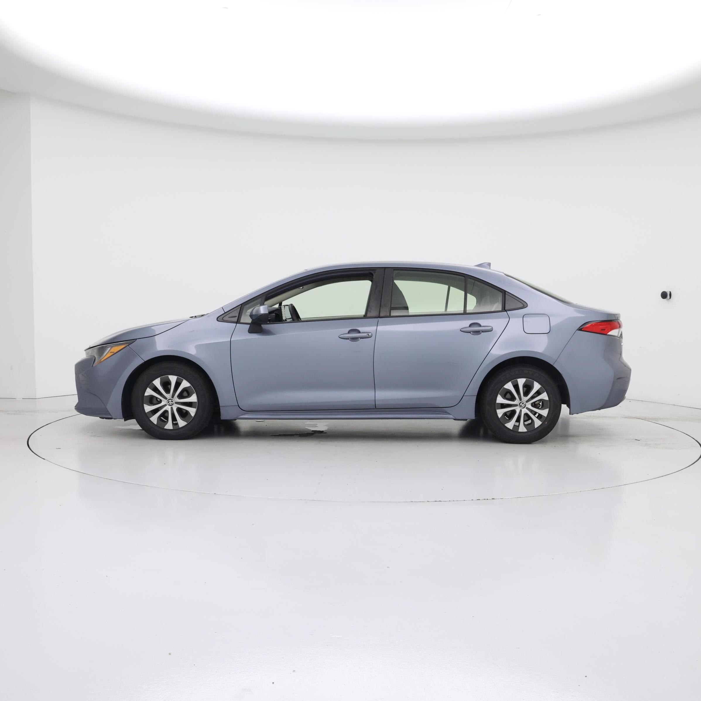 Thumbnail: 2022 Toyota Corolla - 3