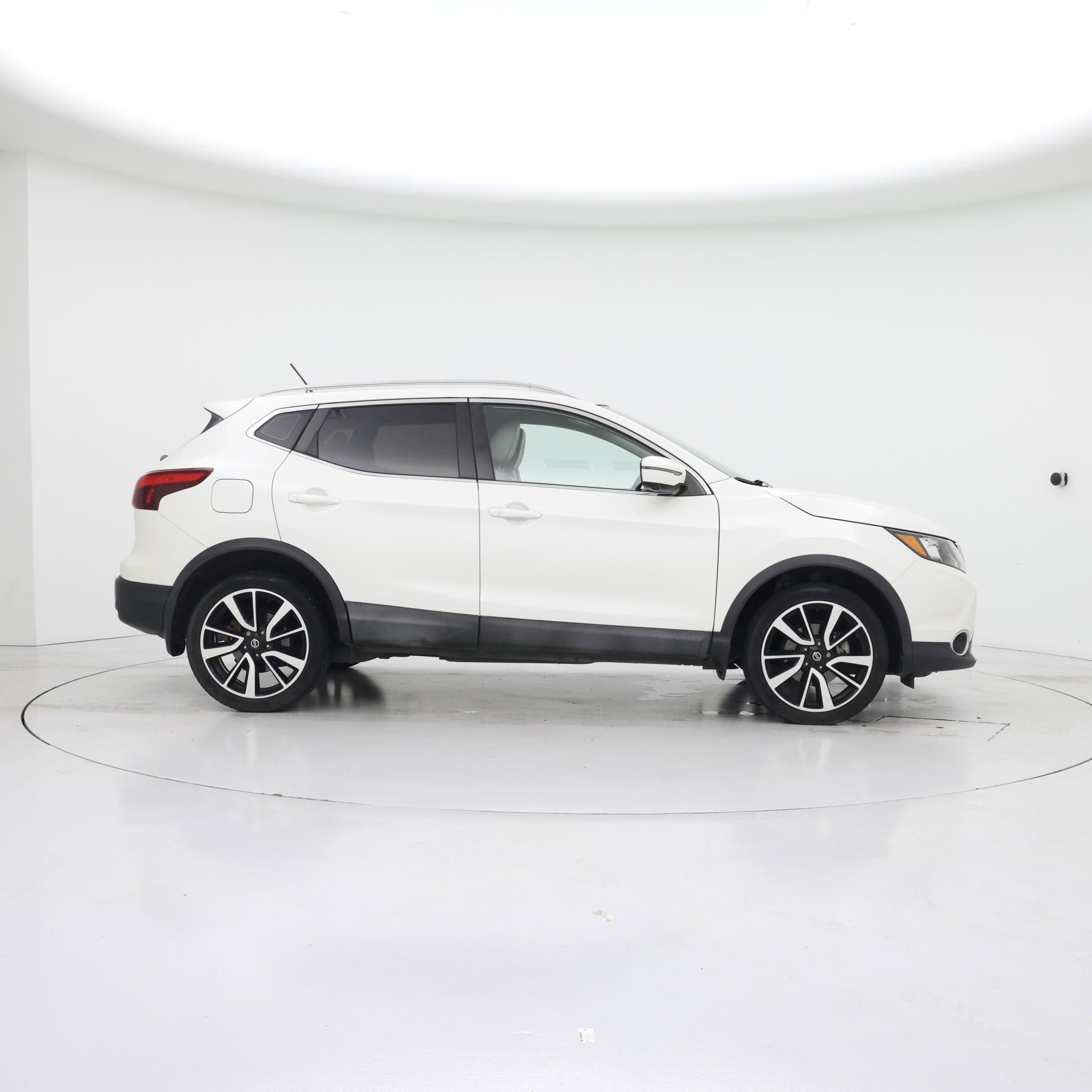 Thumbnail: 2019 Nissan Rogue Sport - 7