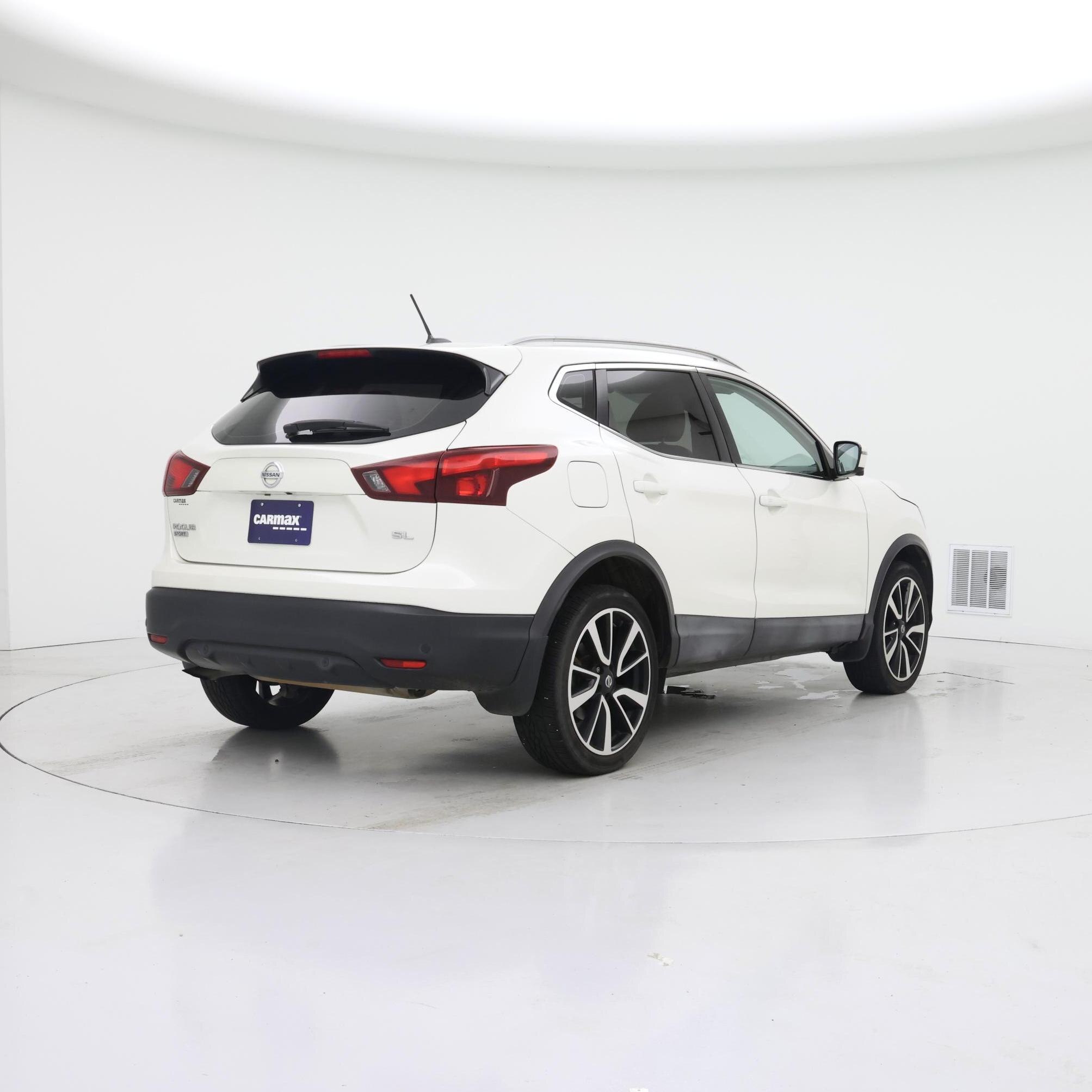 Thumbnail: 2019 Nissan Rogue Sport - 8