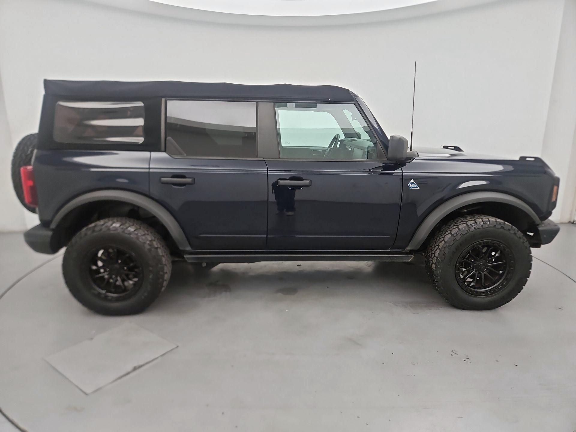 Thumbnail: 2021 Ford Bronco - 4