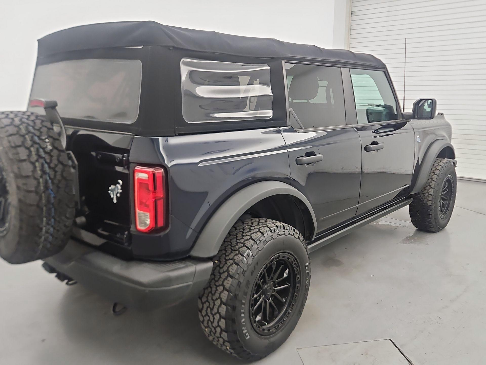 Thumbnail: 2021 Ford Bronco - 5