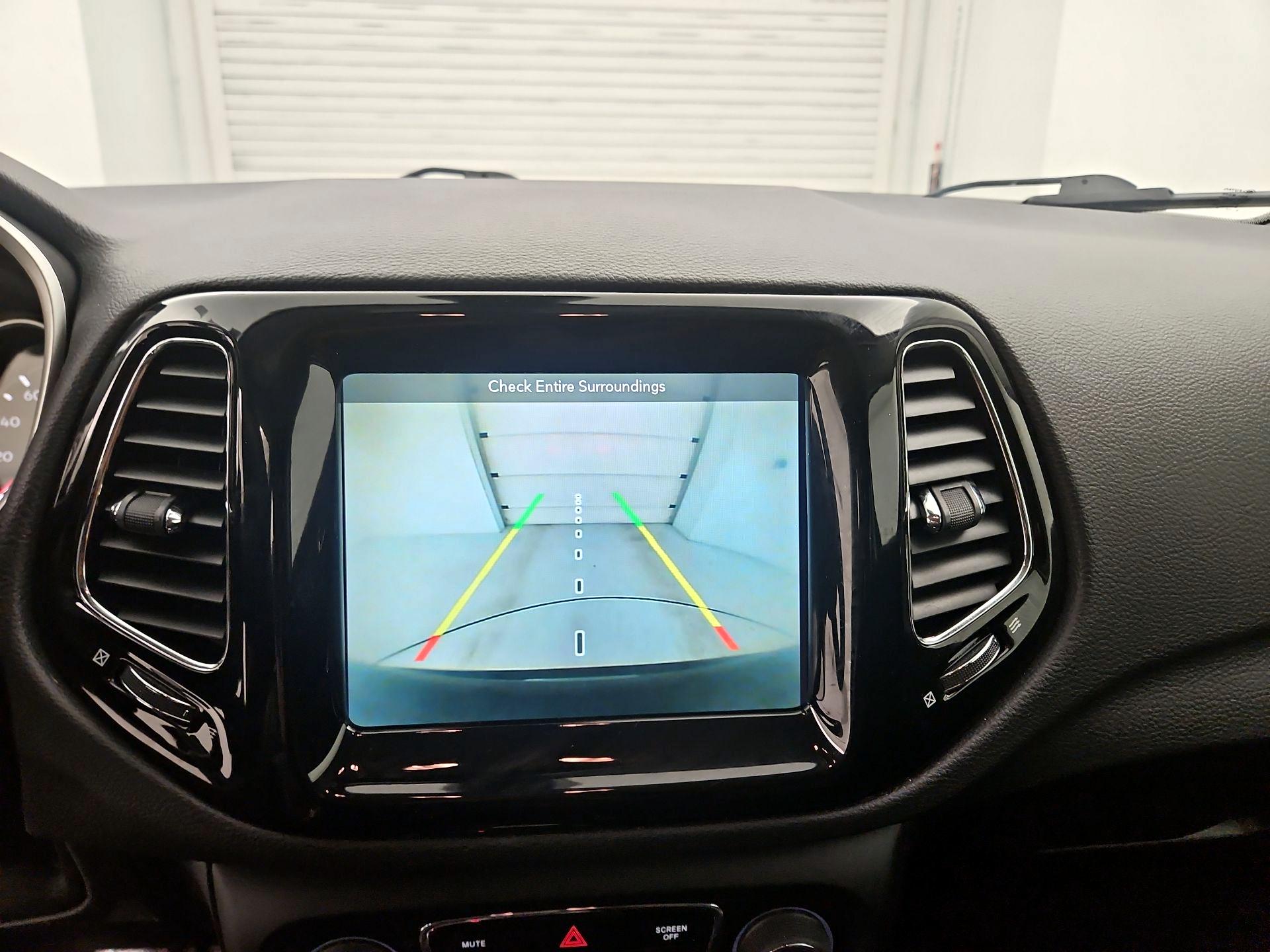Thumbnail: 2019 Jeep Compass - 14